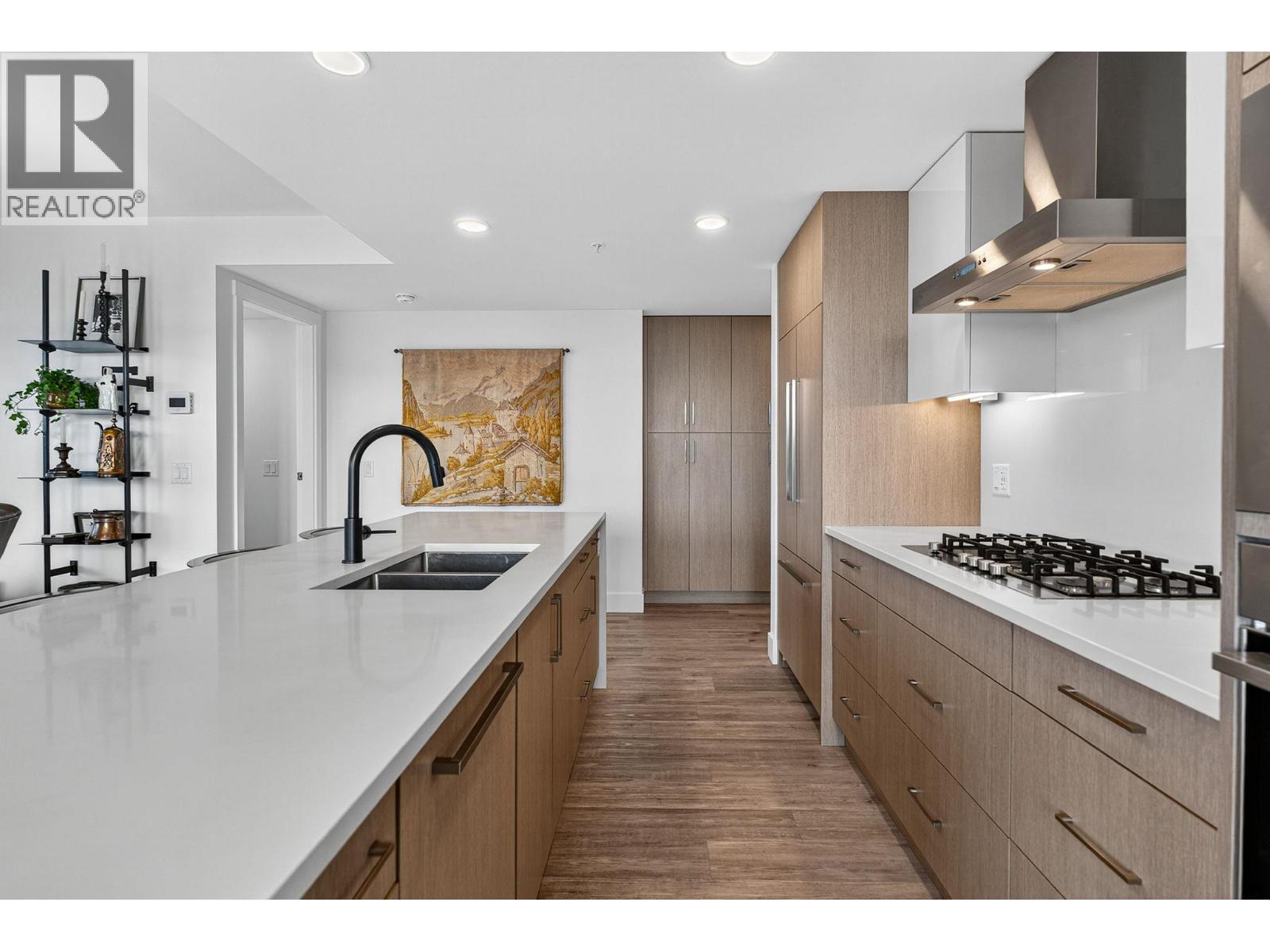 708 1588 Ellis Street, Kelowna