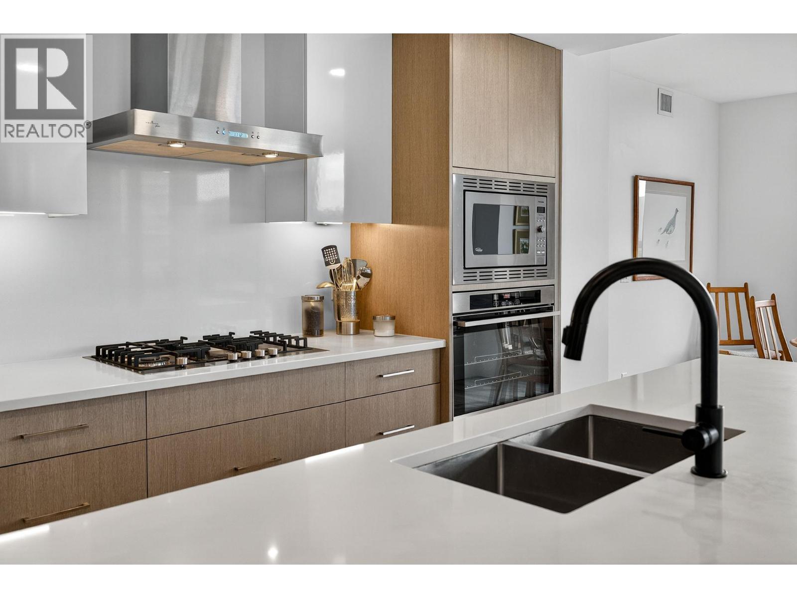 708 1588 Ellis Street, Kelowna