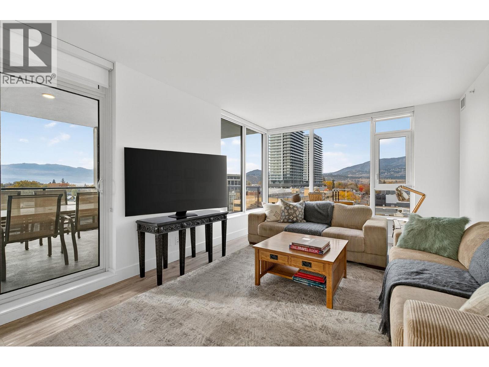 708 1588 Ellis Street, Kelowna