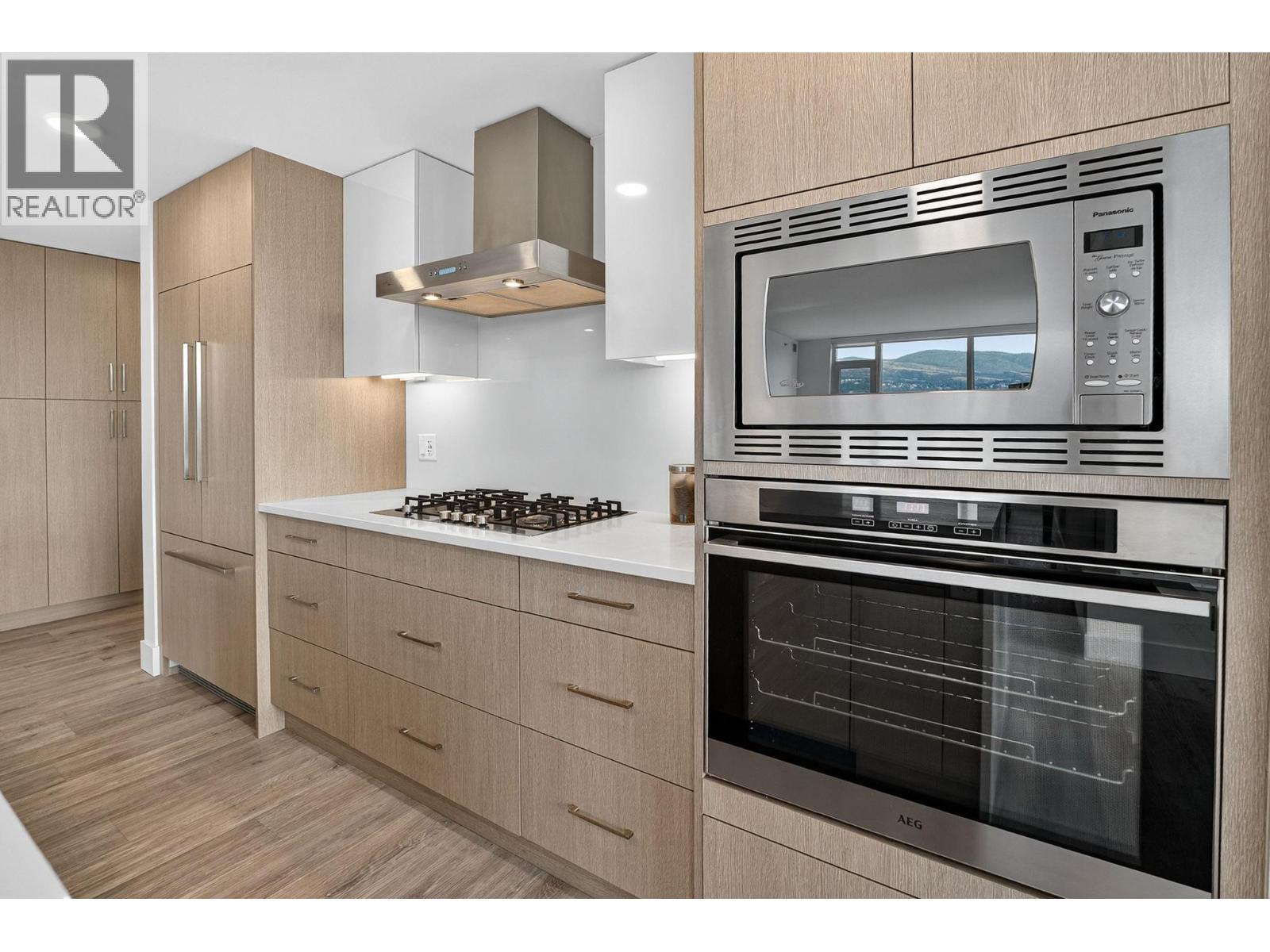 708 1588 Ellis Street, Kelowna