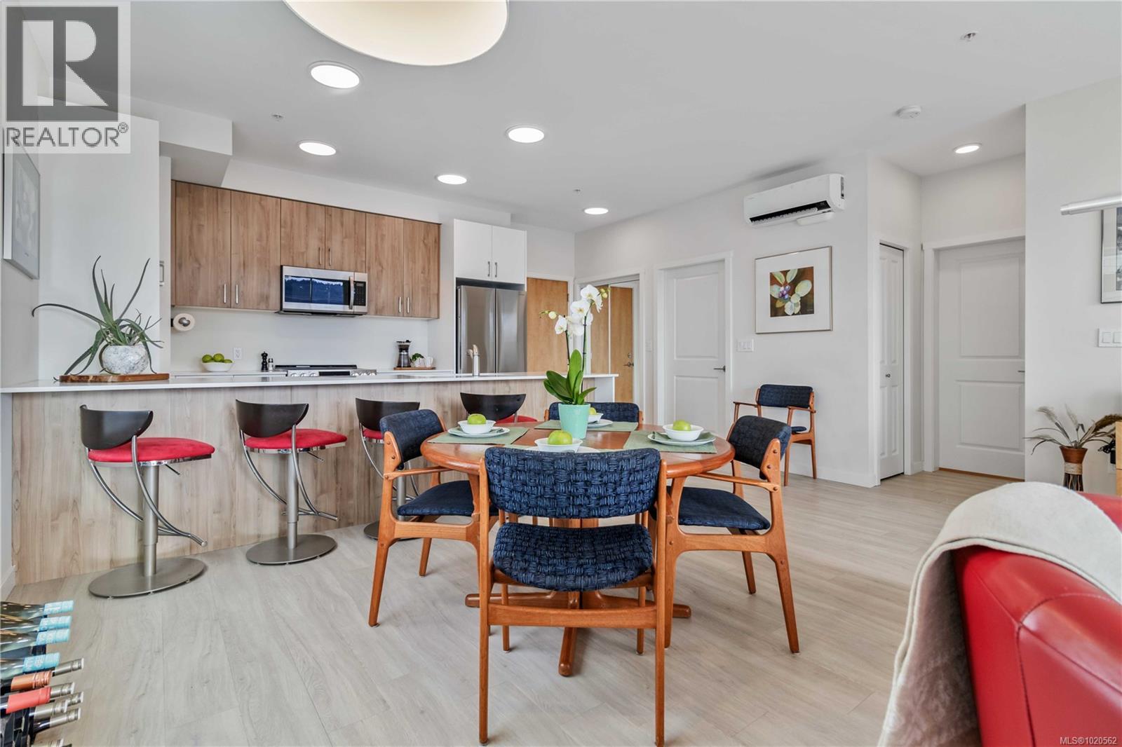 407 842 Orono Ave, Langford