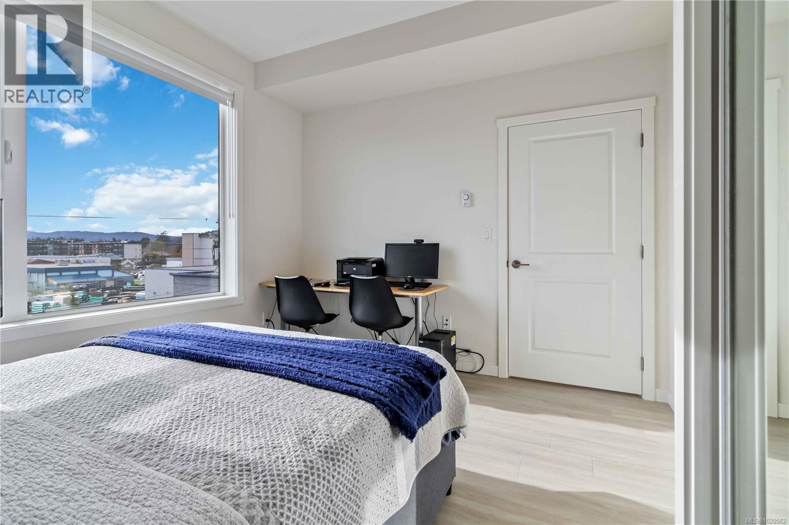 407 842 Orono Ave, Langford