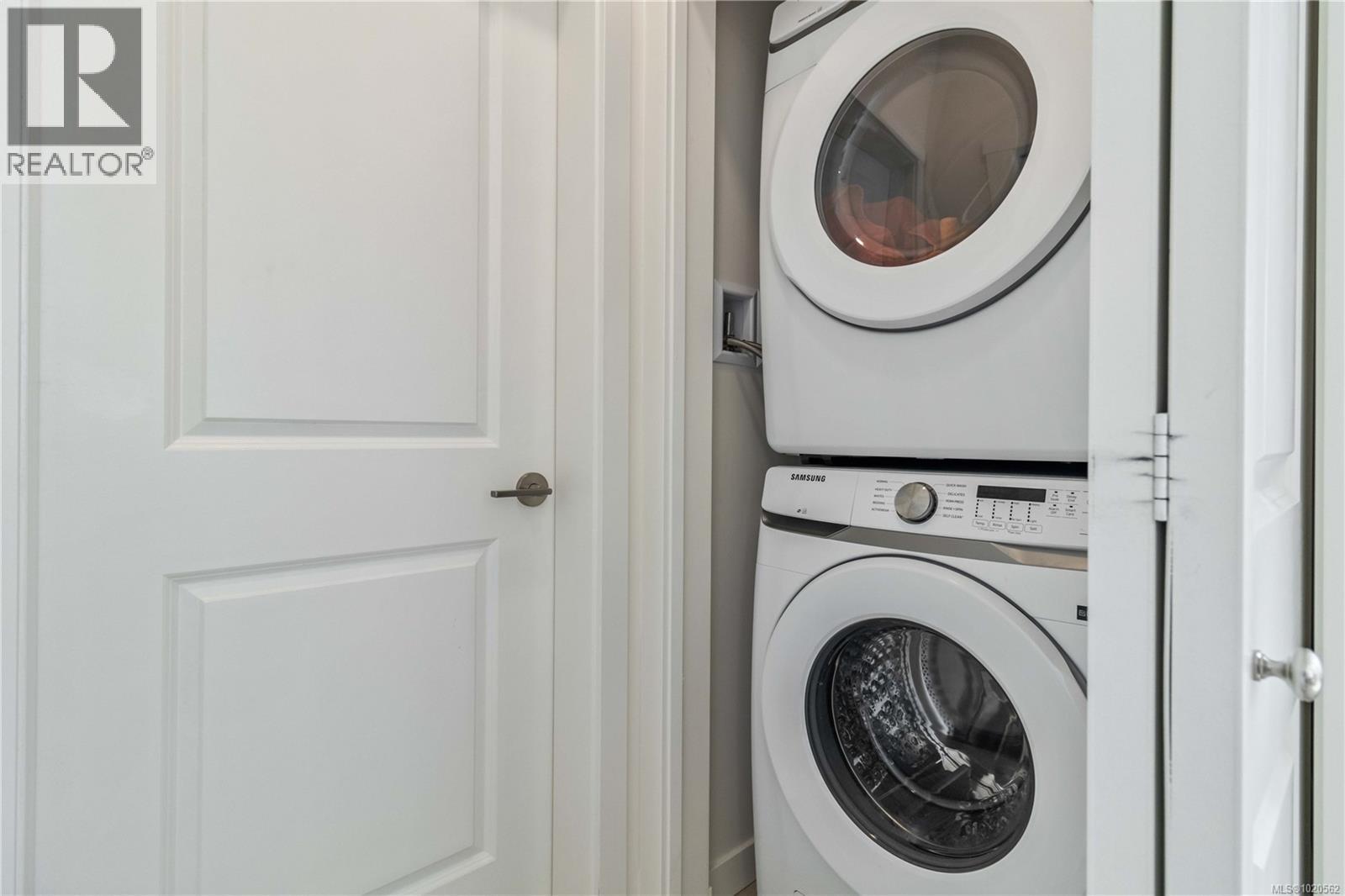 407 842 Orono Ave, Langford