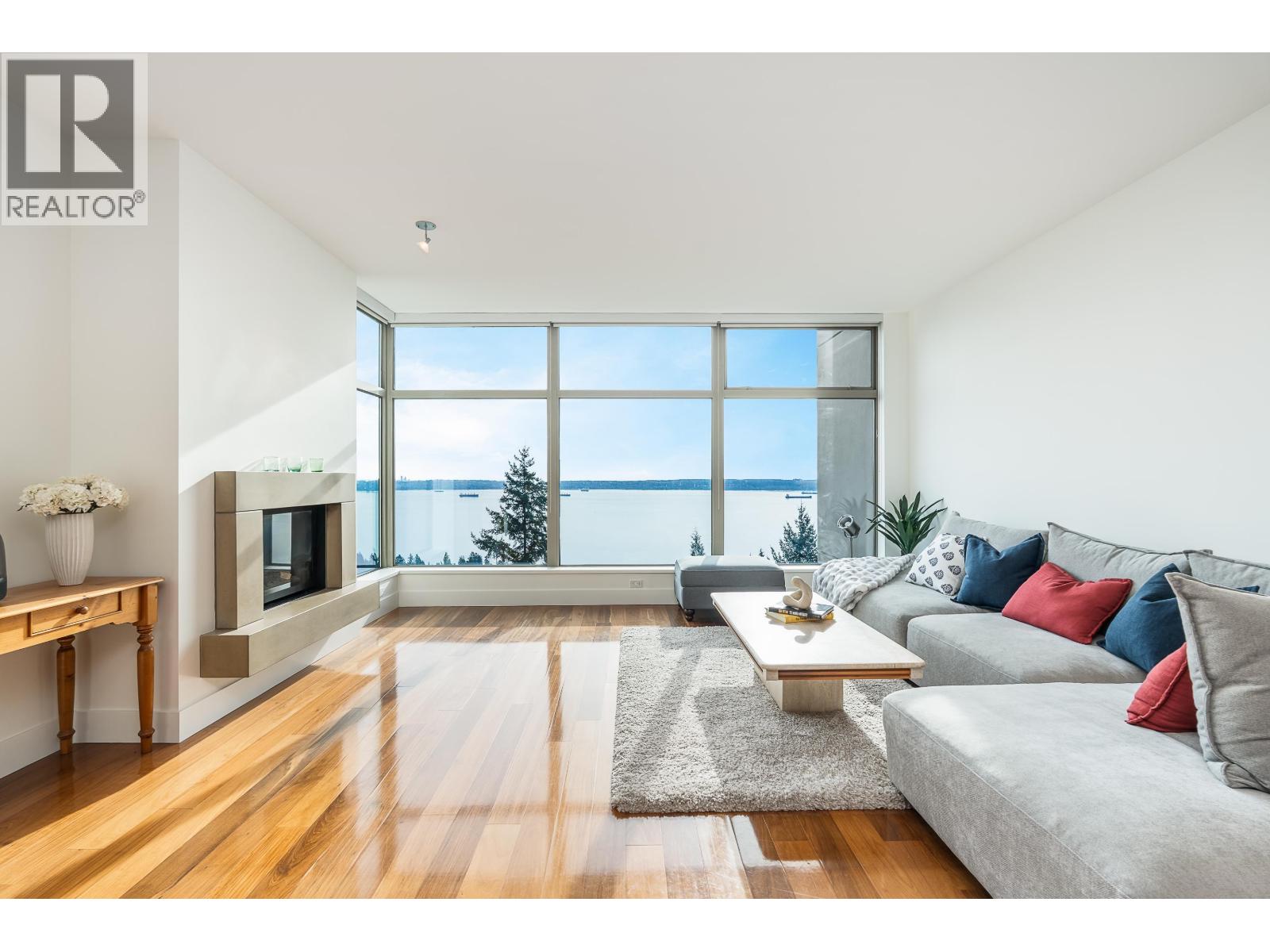 1101 3335 CYPRESS PLACE, West Vancouver