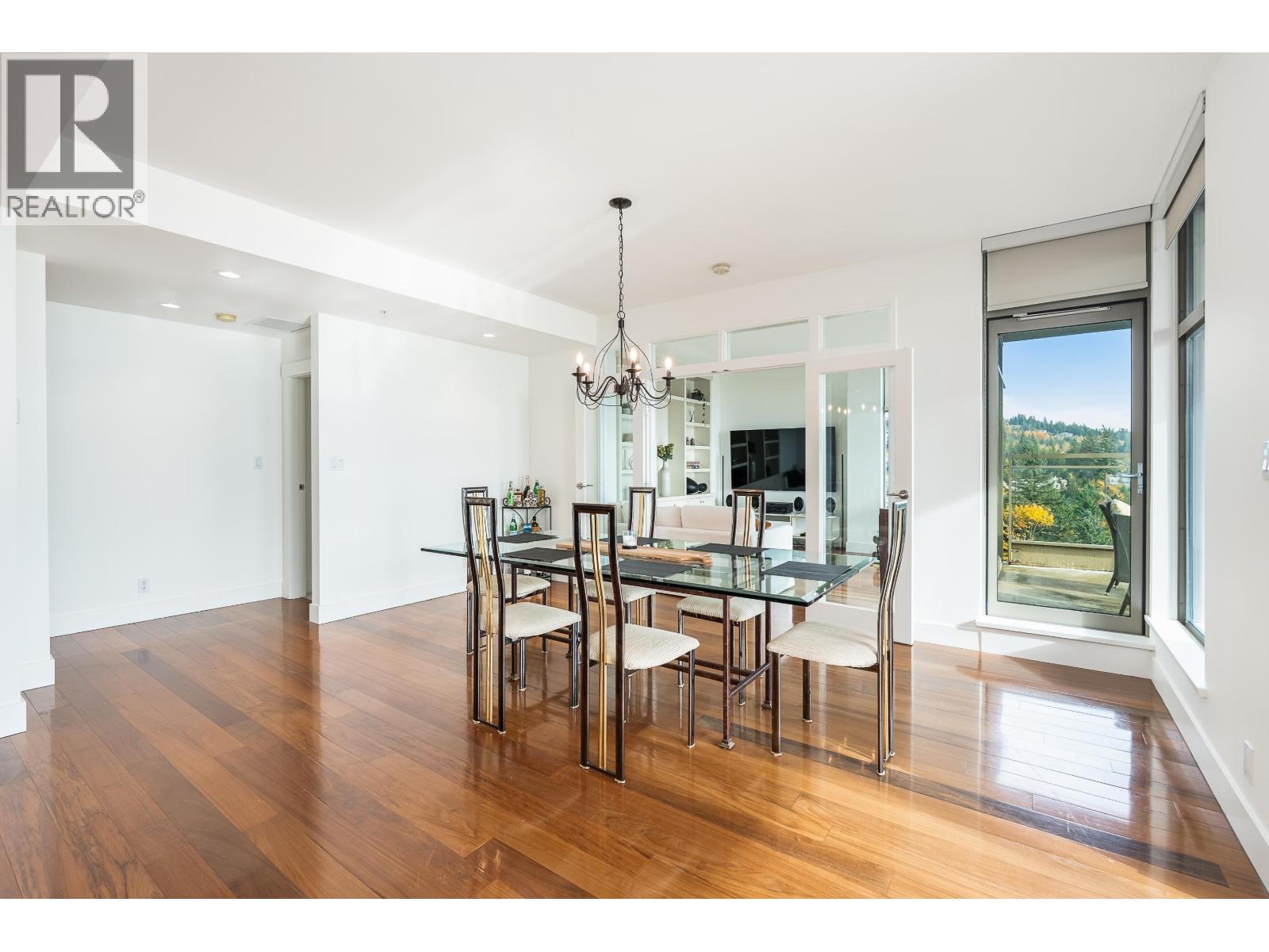 1101 3335 CYPRESS PLACE, West Vancouver