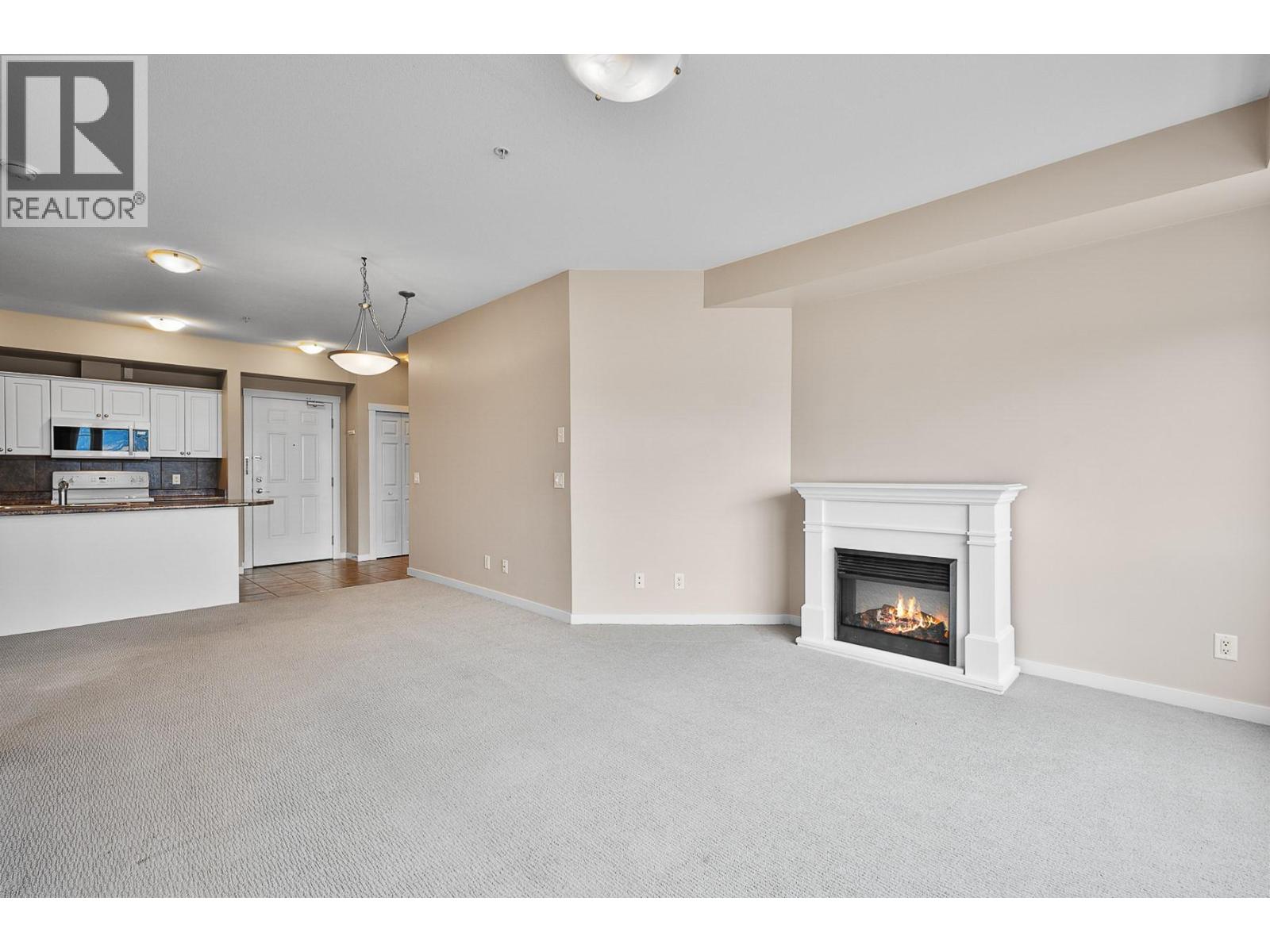 414 3550 Woodsdale Road, Lake Country