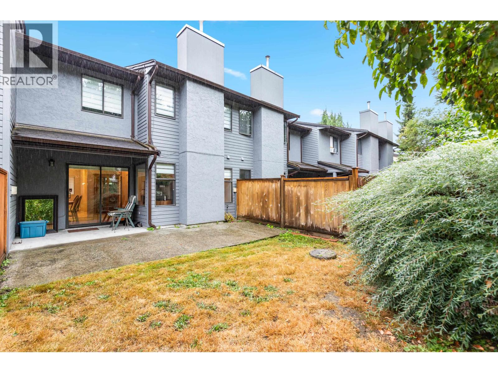 12 20681 THORNE AVENUE, Maple Ridge