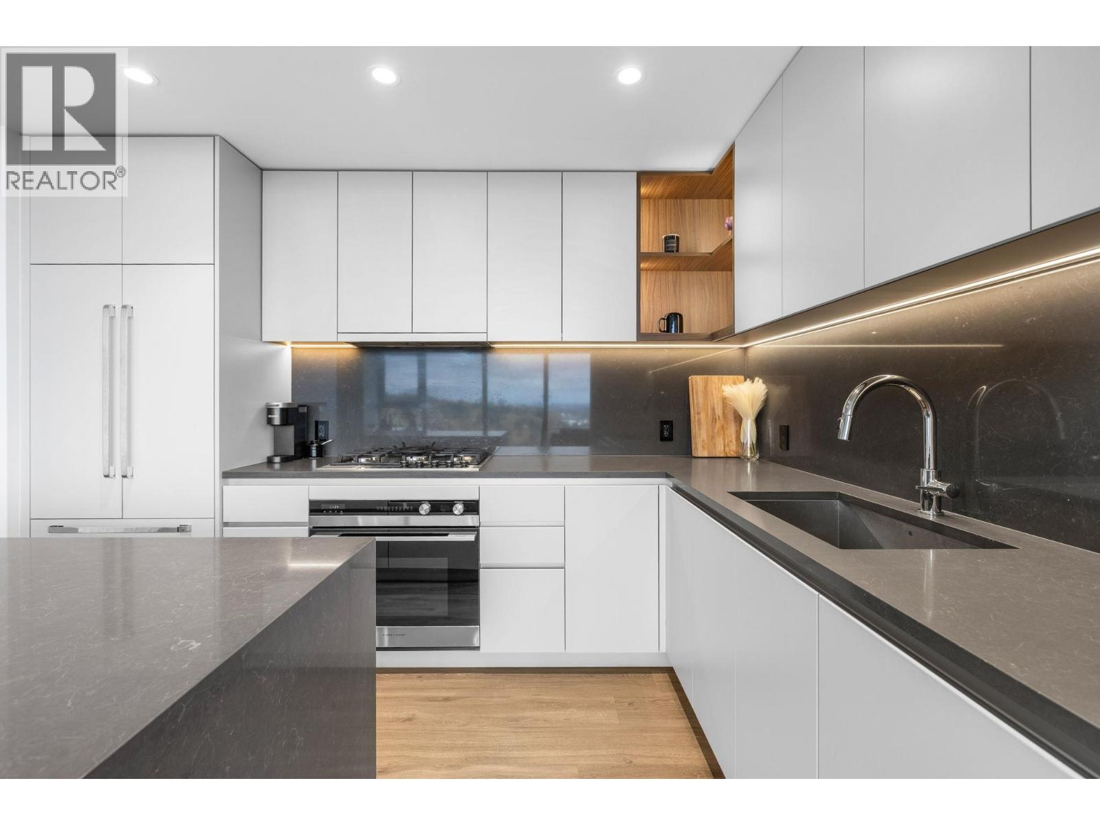 1707 720 FARROW STREET, Coquitlam