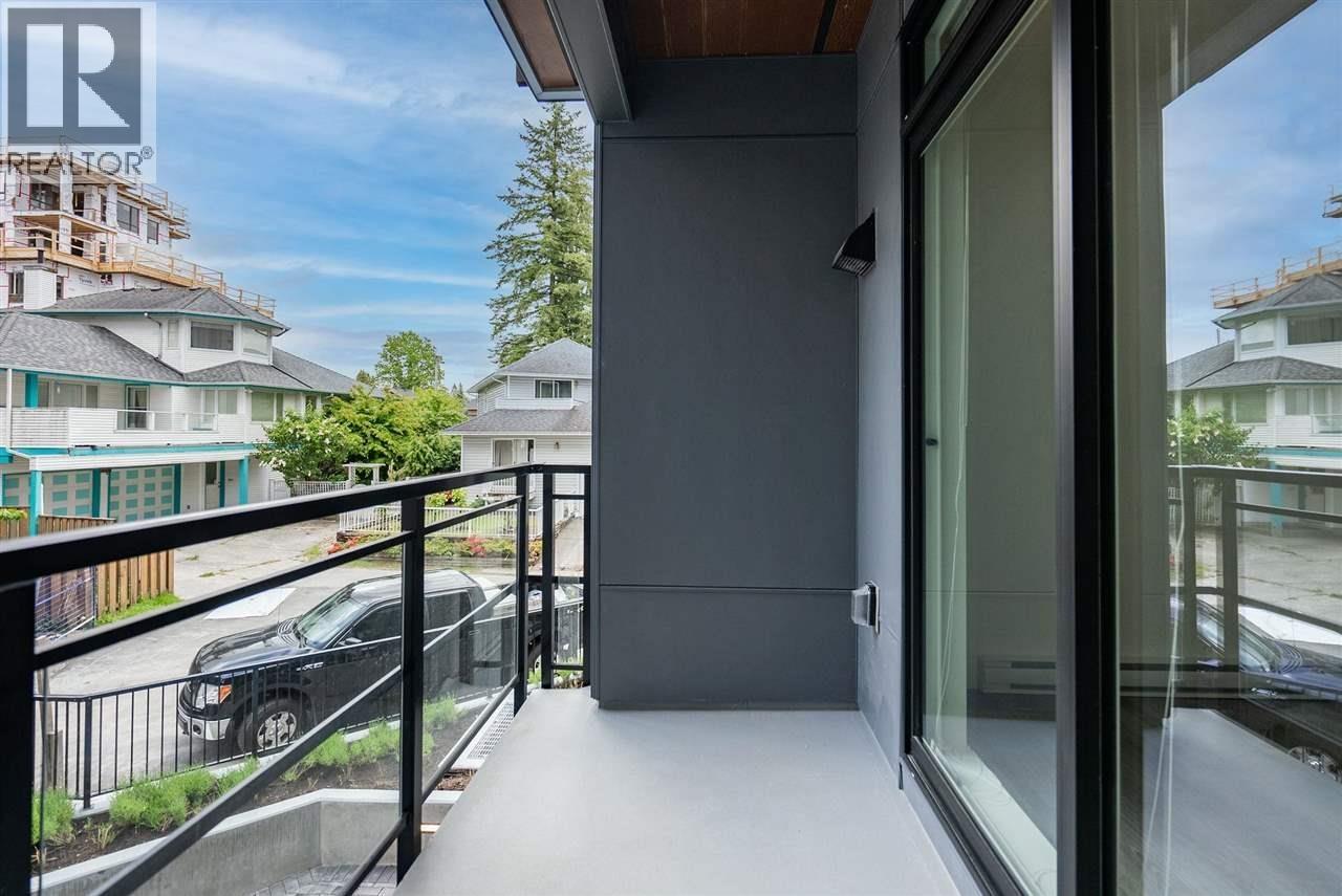 314 700 CLARKE ROAD, Coquitlam