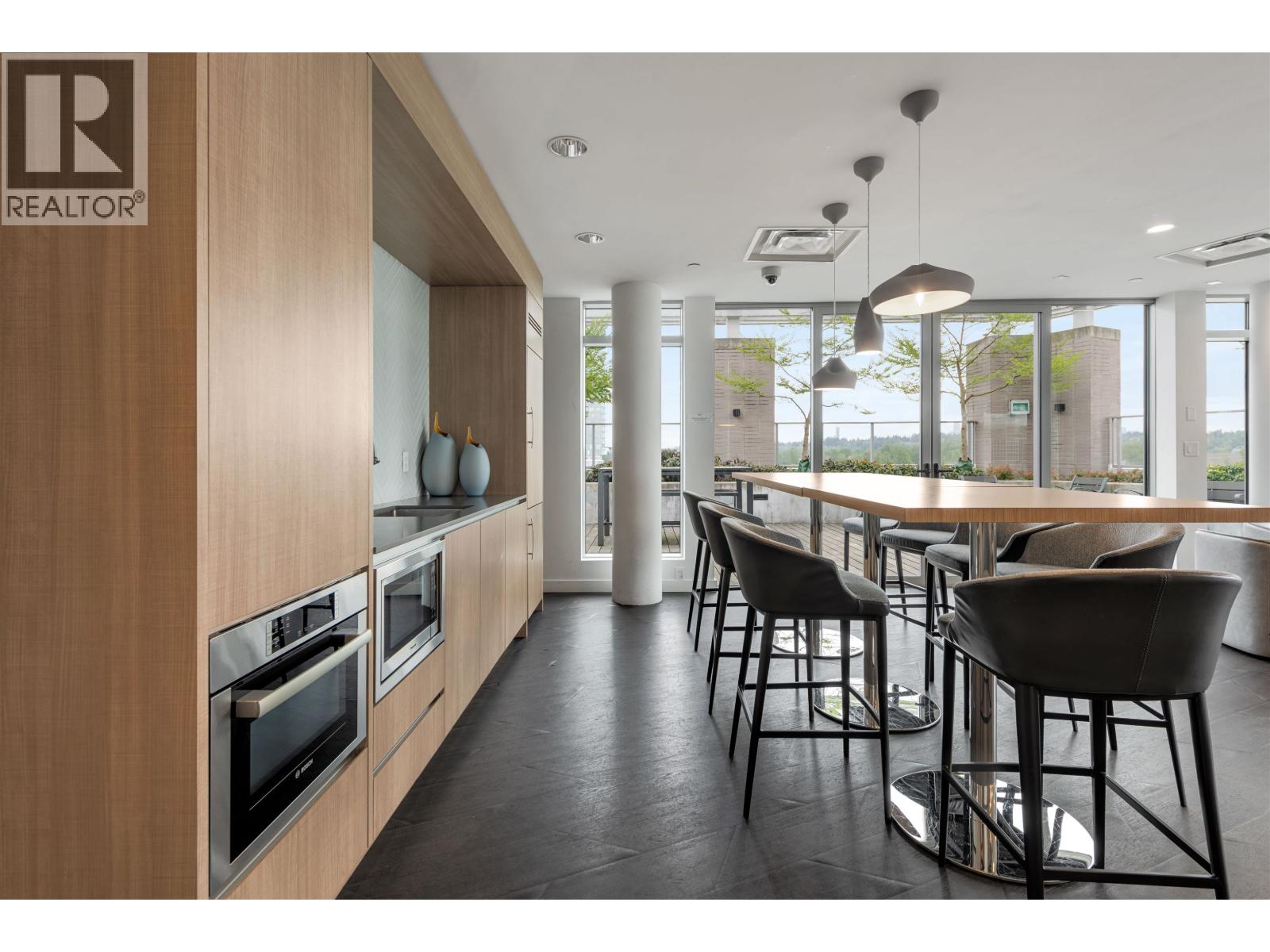 2509 908 QUAYSIDE DRIVE, New Westminster