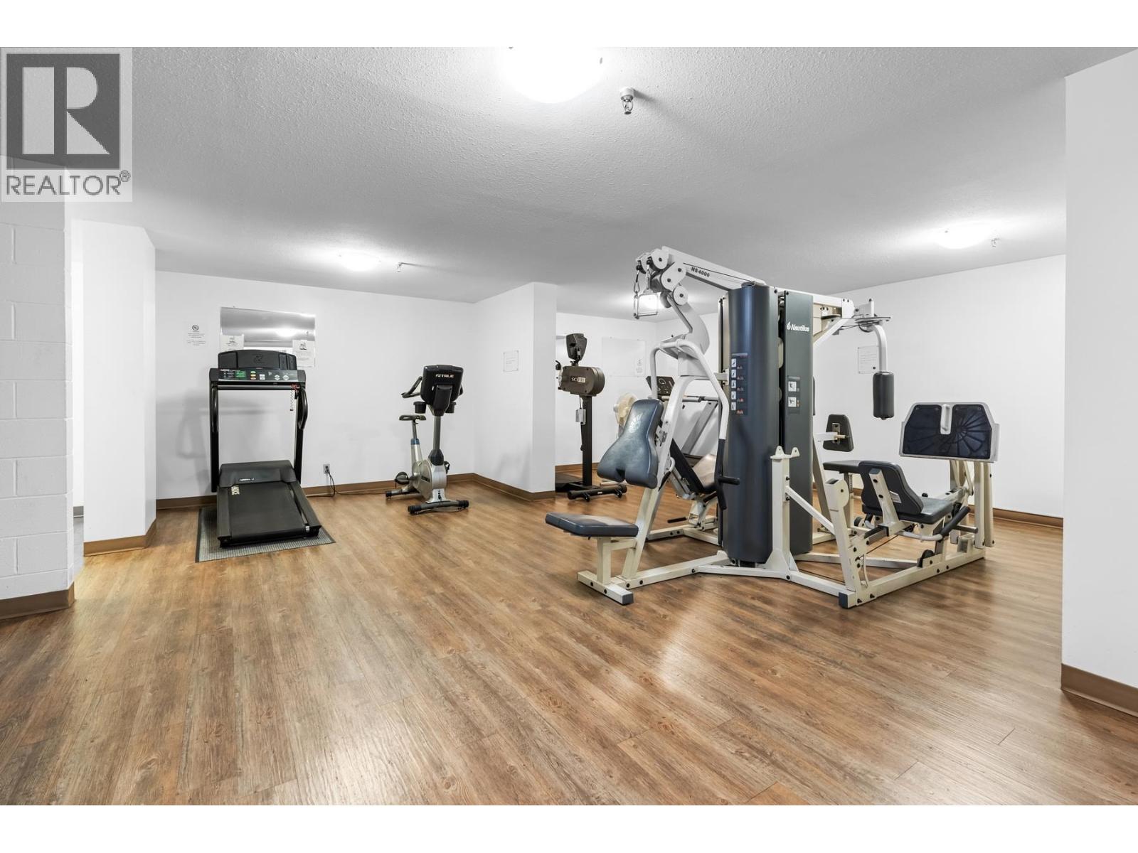 1610 2016 FULLERTON AVENUE, North Vancouver