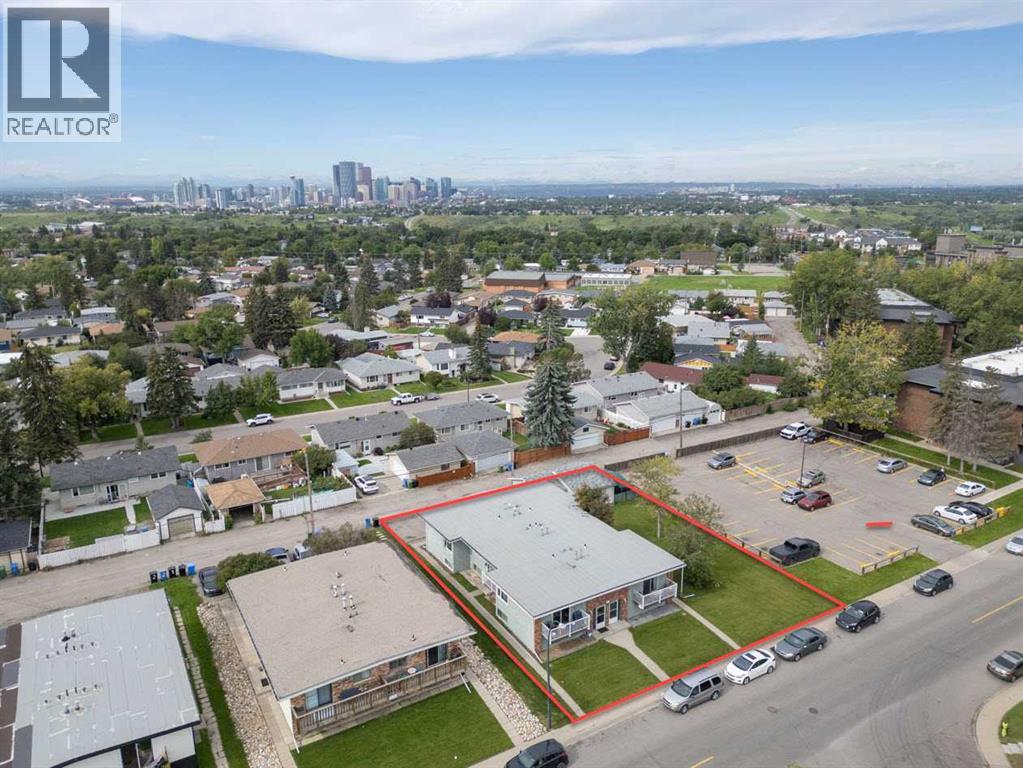 Multi-family House for Sale in  Mckinnon Drive NE Mayland Heights Calgary 