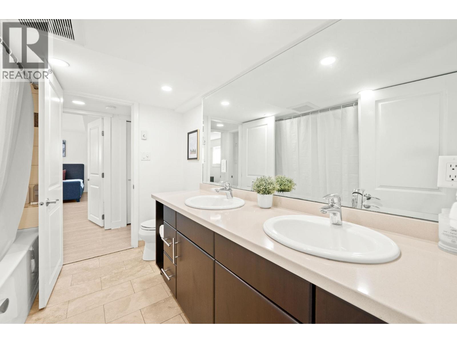 463 BEACHVIEW DRIVE, North Vancouver