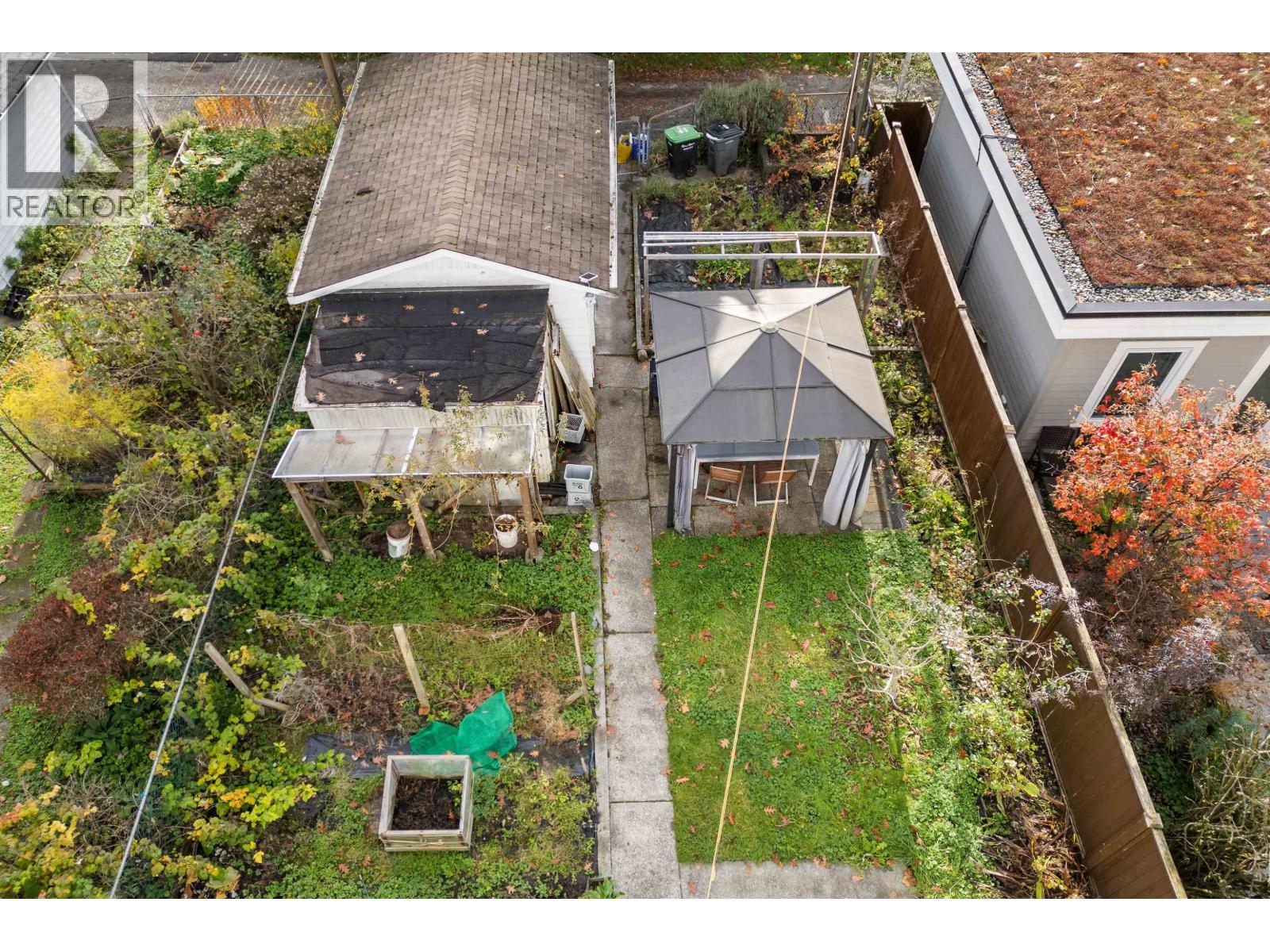 2240 E 6TH AVENUE, Vancouver