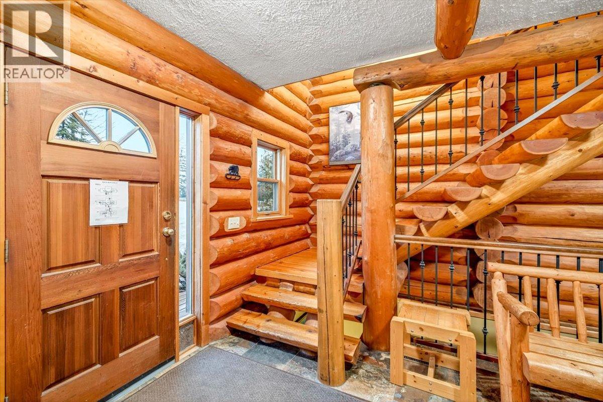 4580 Timberline Crescent - 4