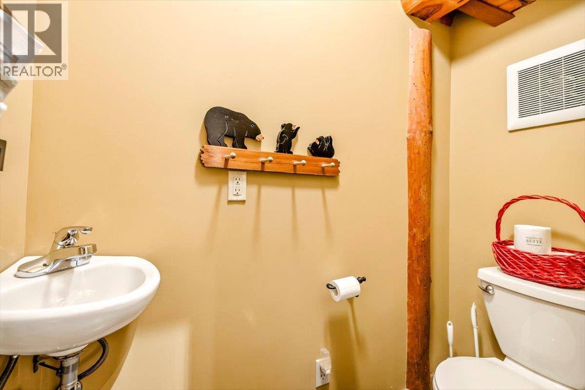 4580 Timberline Crescent - 36