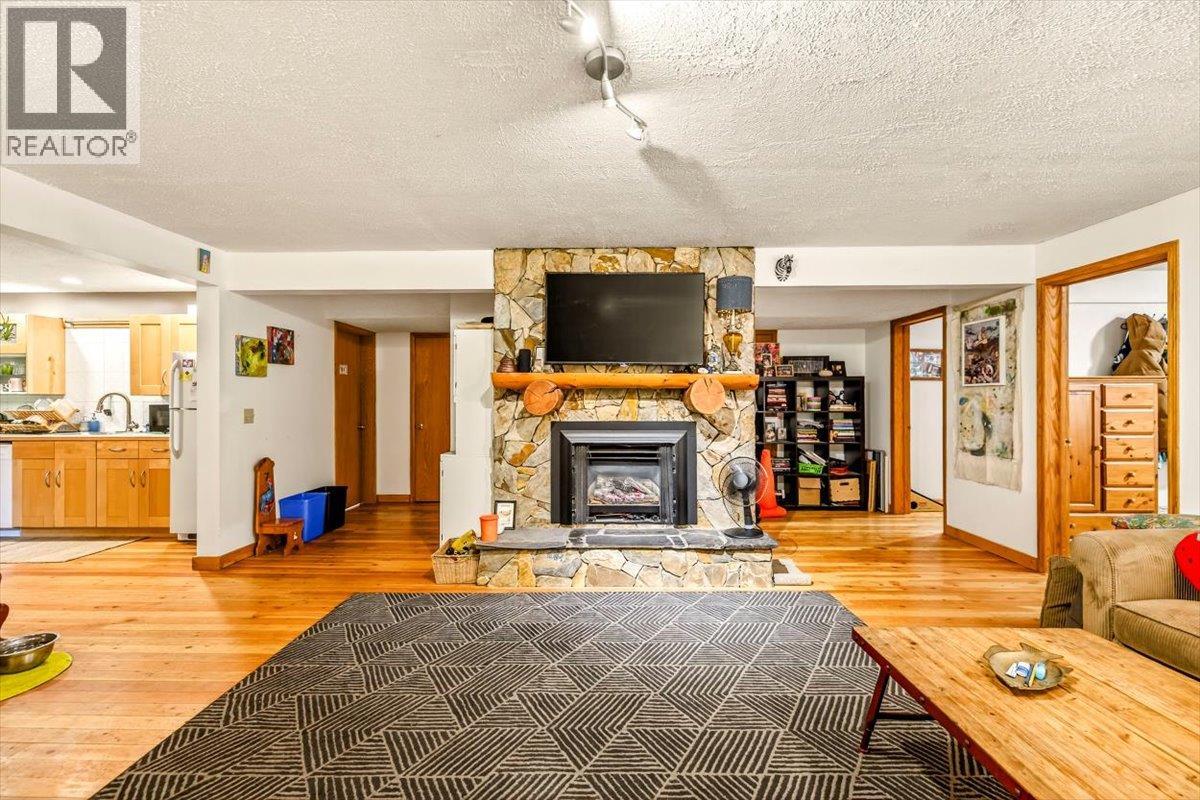 4580 Timberline Crescent - 45