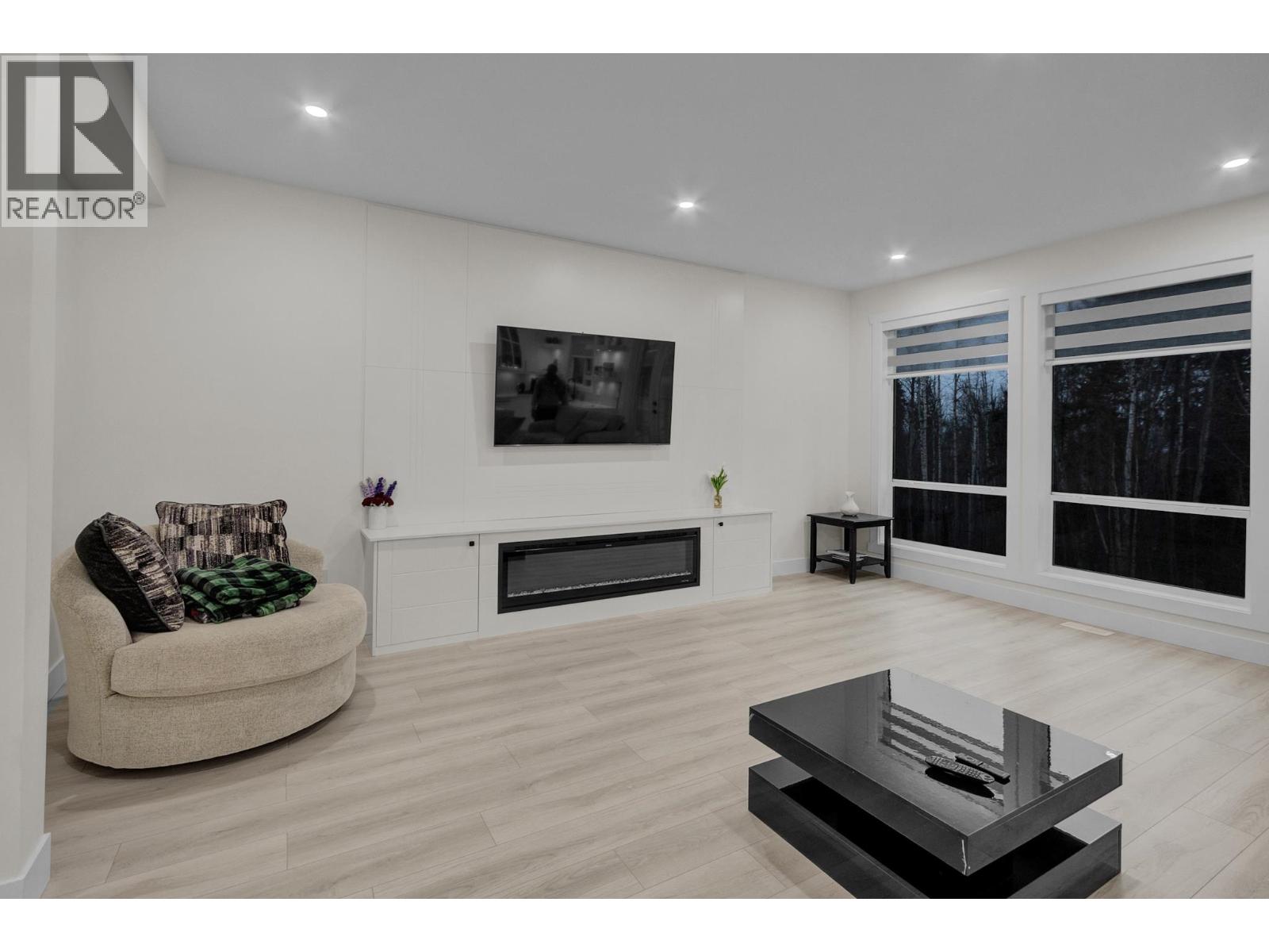 3958-3960 BARNES DRIVE, Prince George