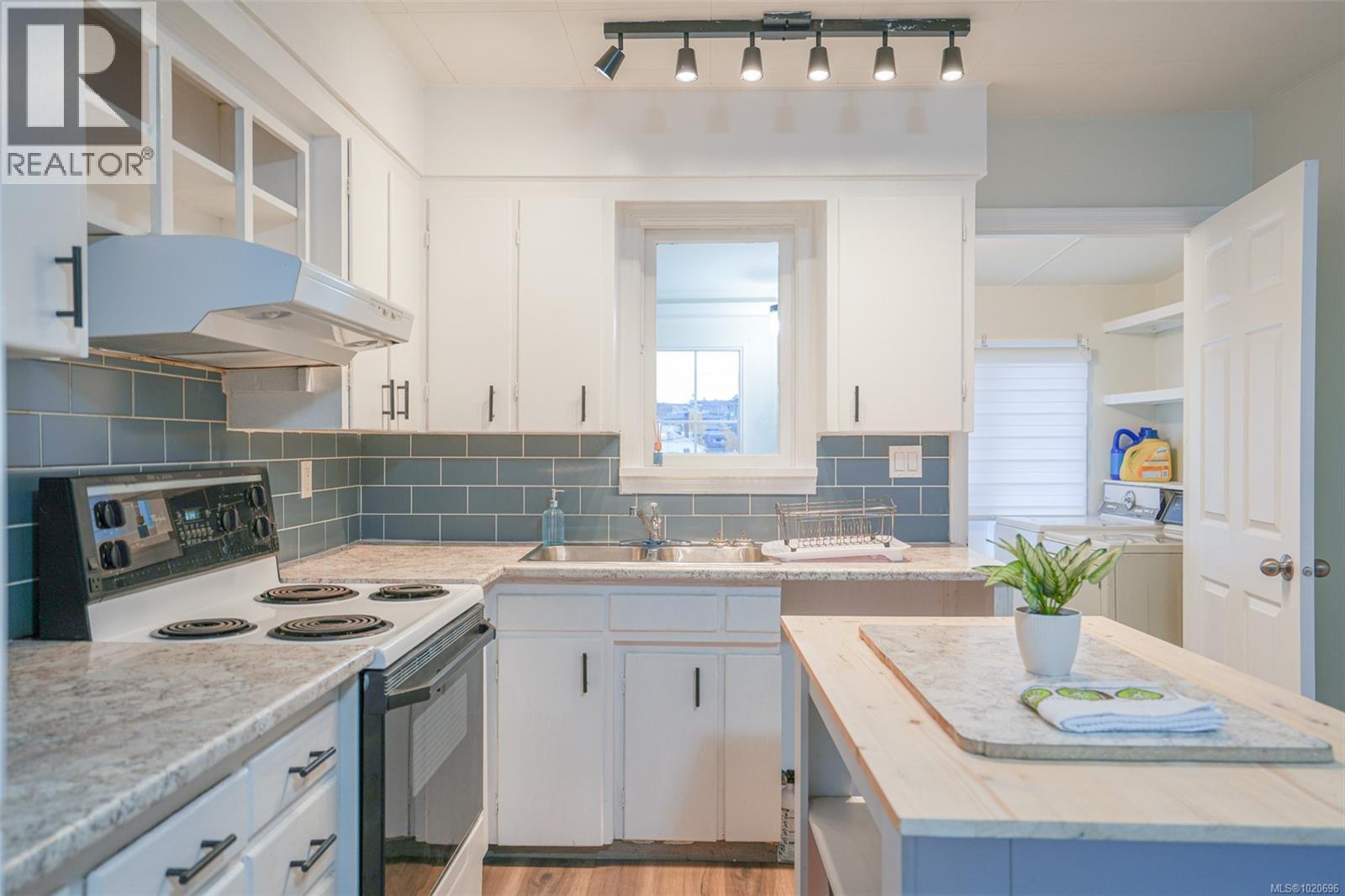 4865 Burde St, Port Alberni