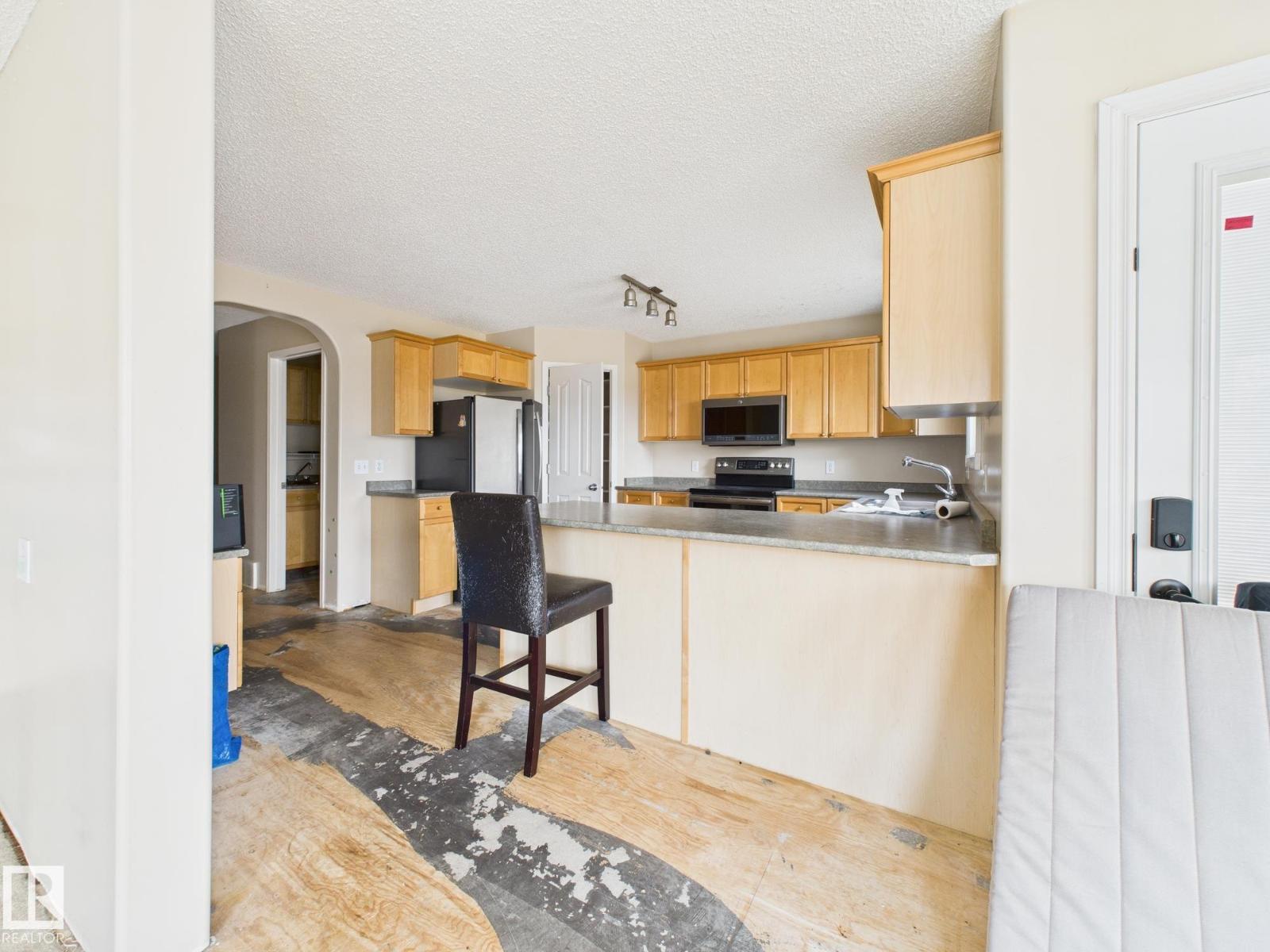 11 GREENBRIAR PL, Stony Plain