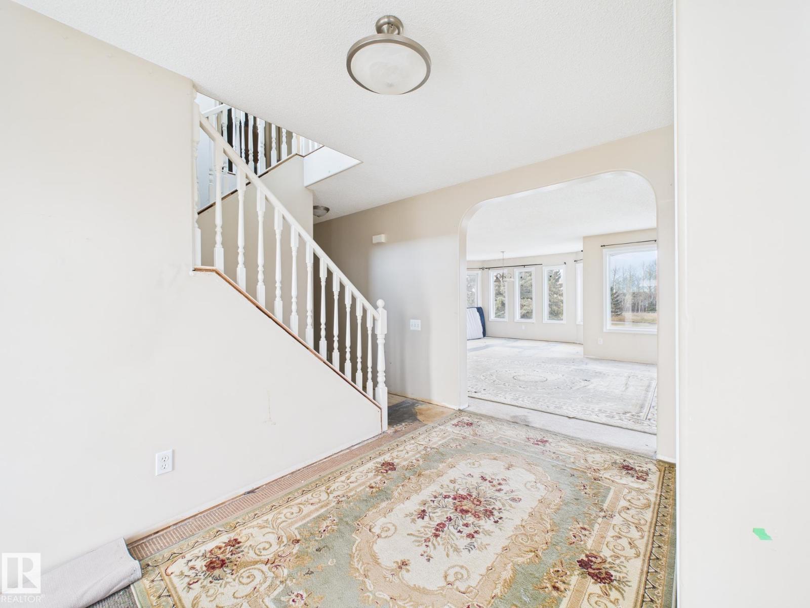 11 GREENBRIAR PL, Stony Plain