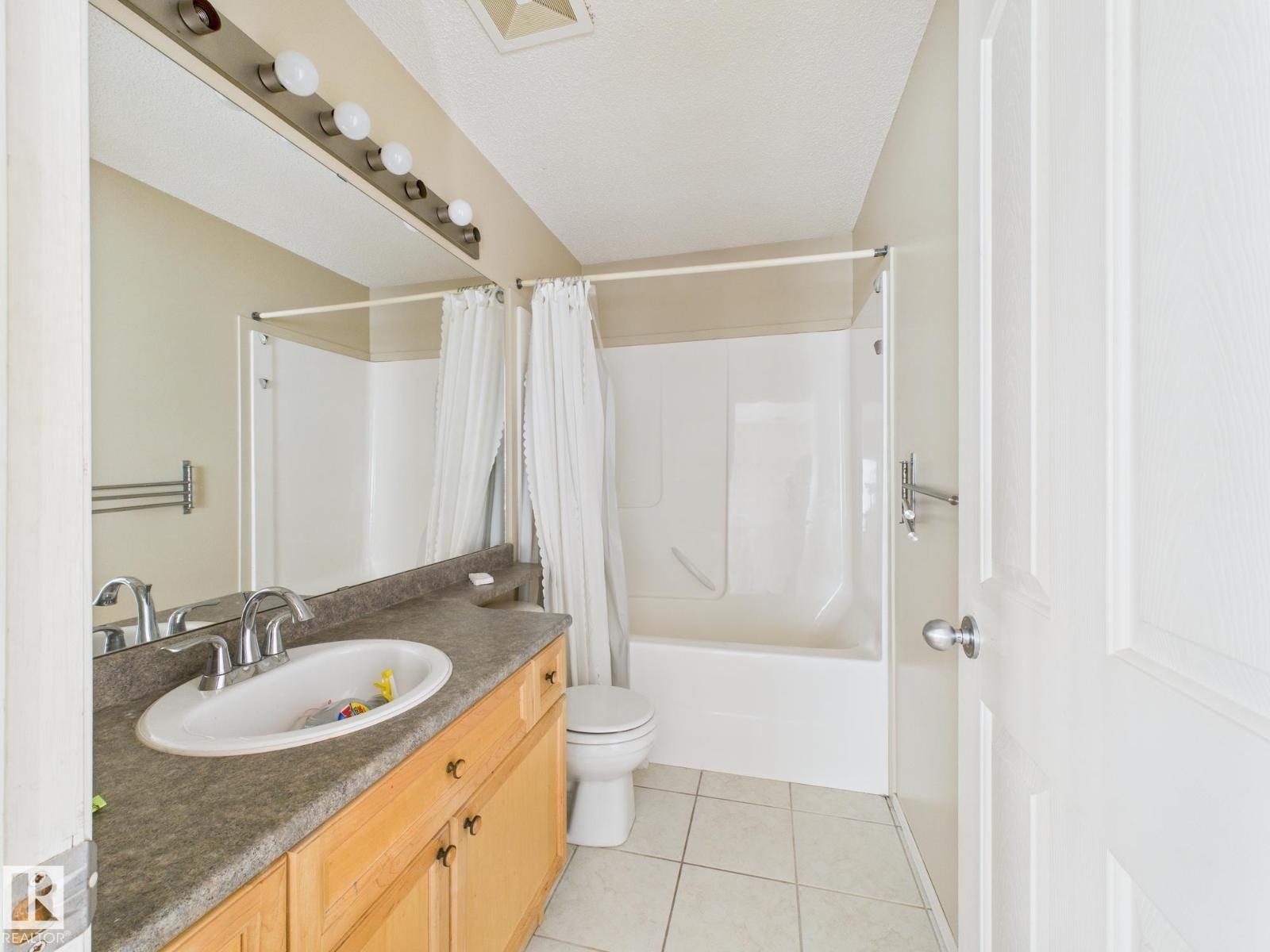 11 GREENBRIAR PL, Stony Plain