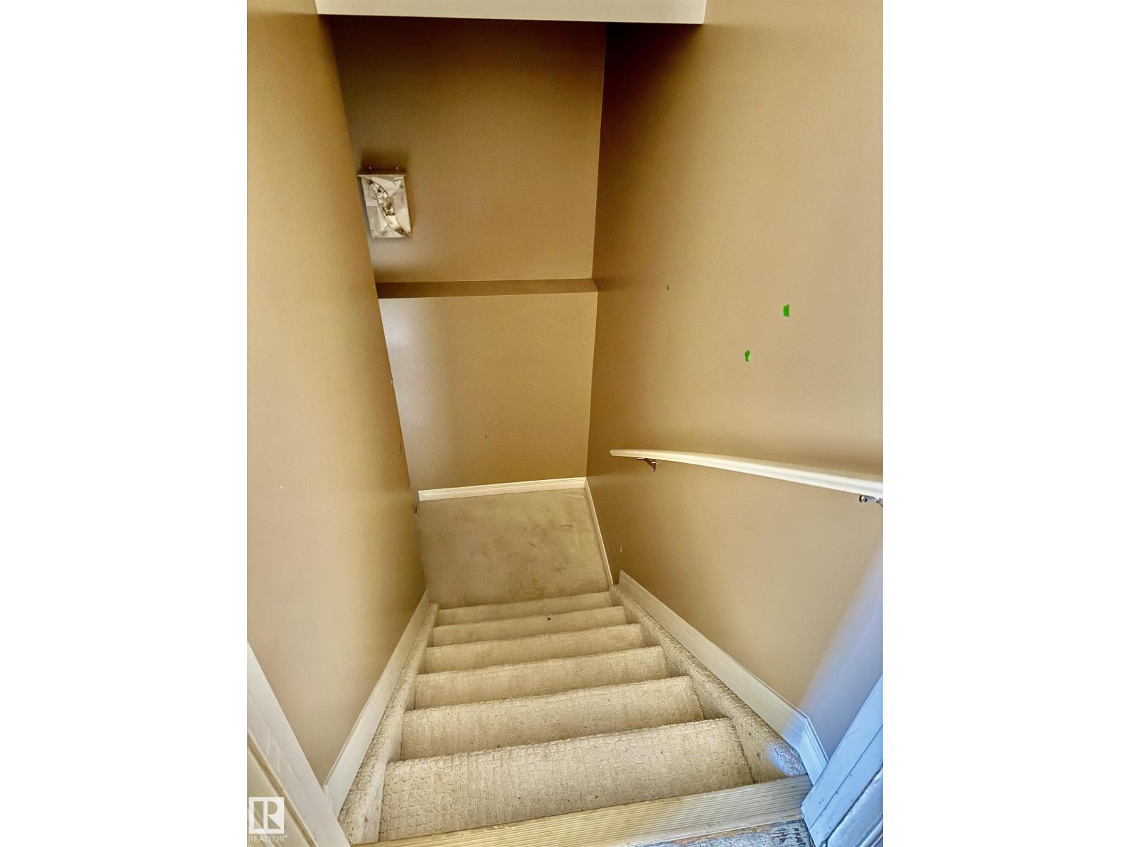 11 GREENBRIAR PL, Stony Plain