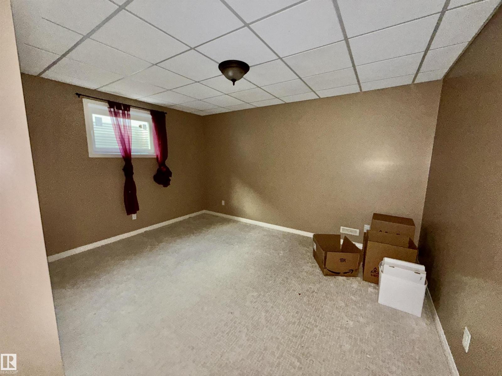 11 GREENBRIAR PL, Stony Plain