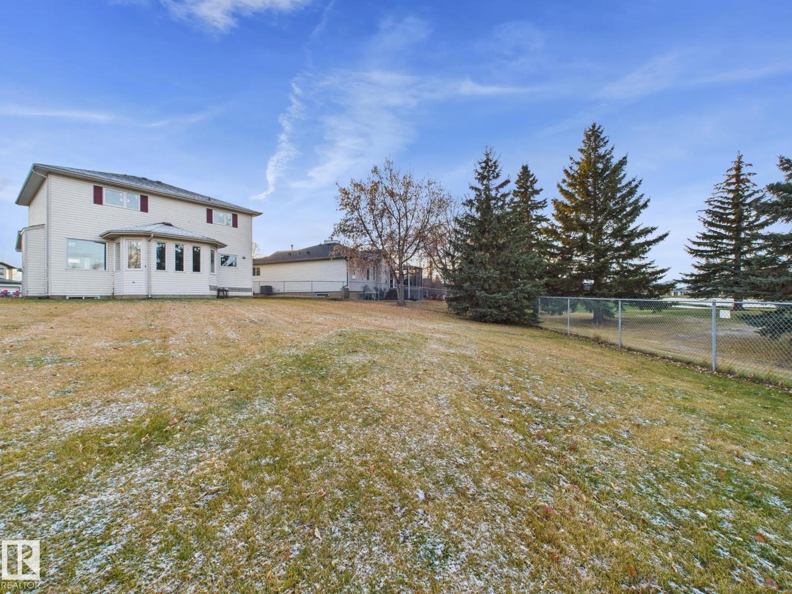 11 GREENBRIAR PL, Stony Plain