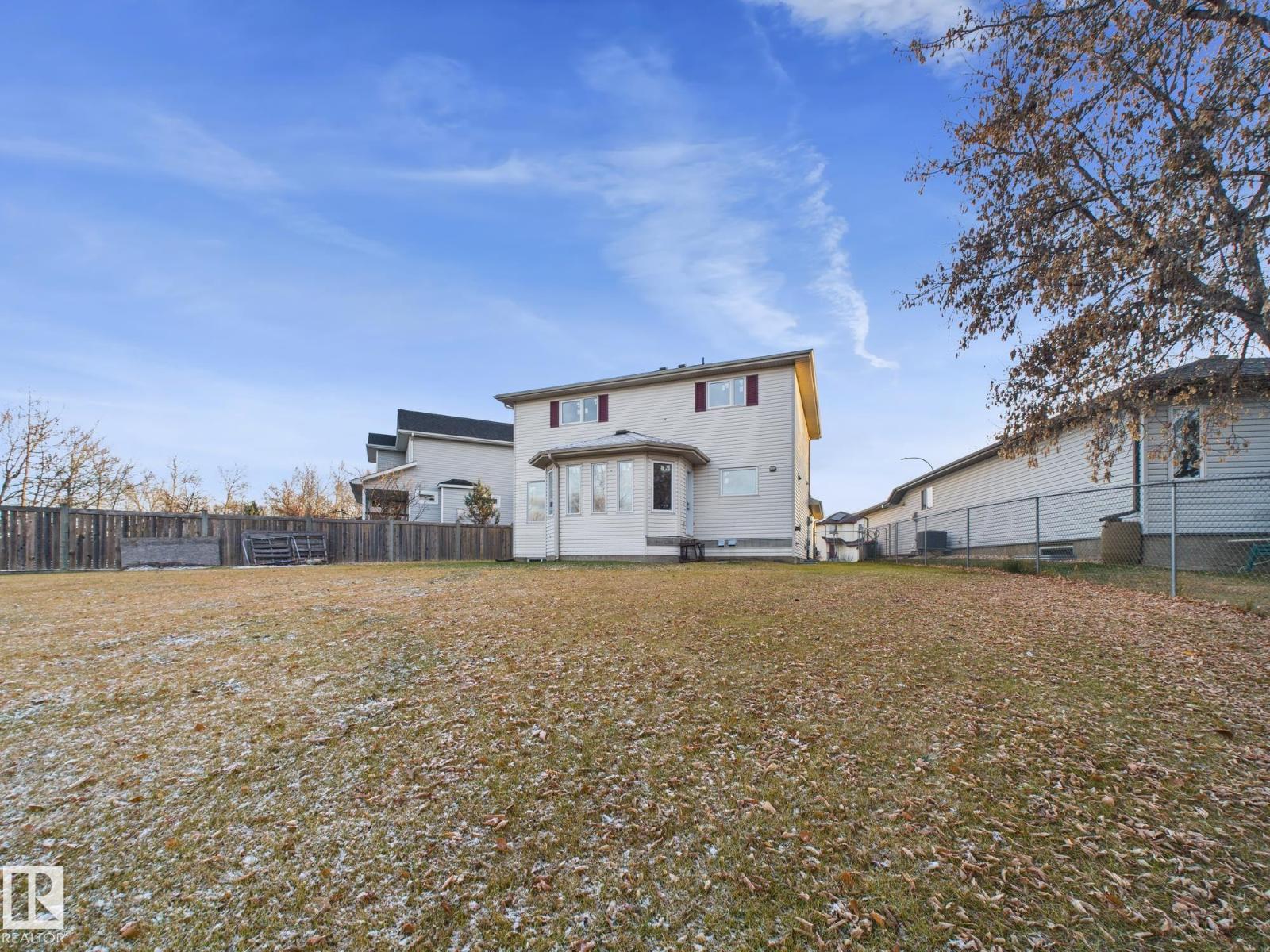 11 GREENBRIAR PL, Stony Plain