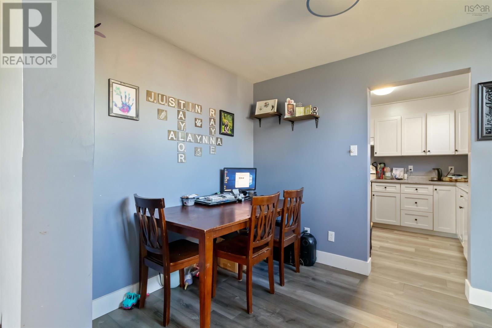 Property 25 of 41 of 11 Rosedale Avenue