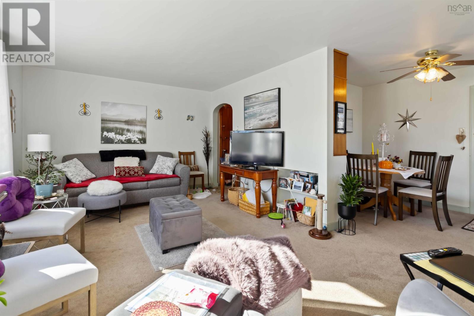 Property 13 of 41 of 11 Rosedale Avenue