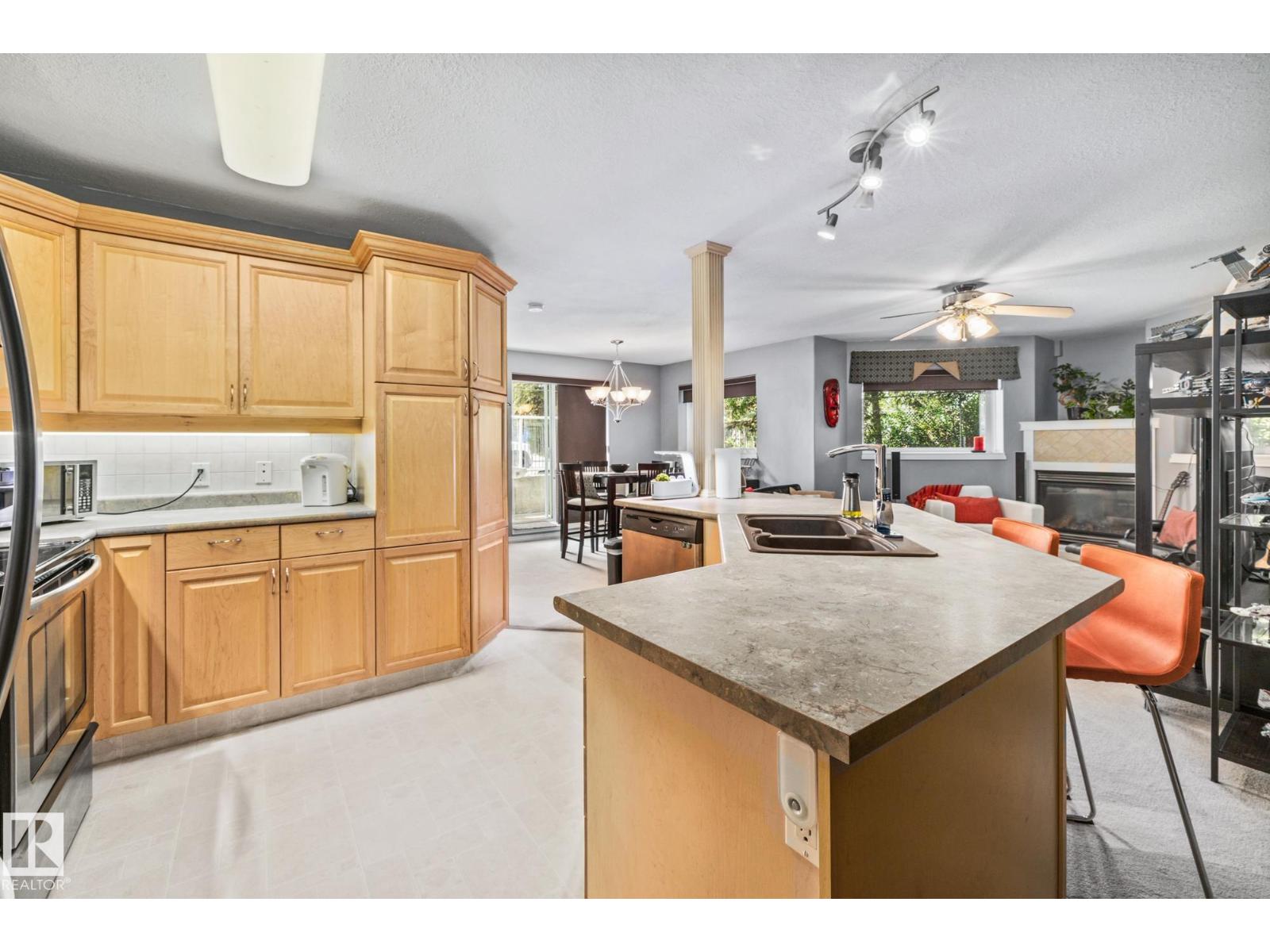 #209 6708 90 AV NW, Edmonton