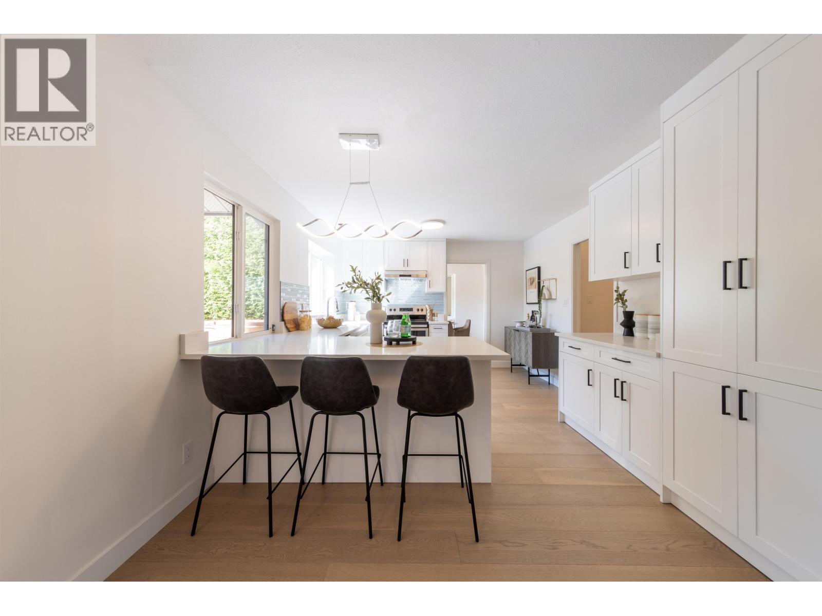 10535 LASSAM ROAD, Richmond