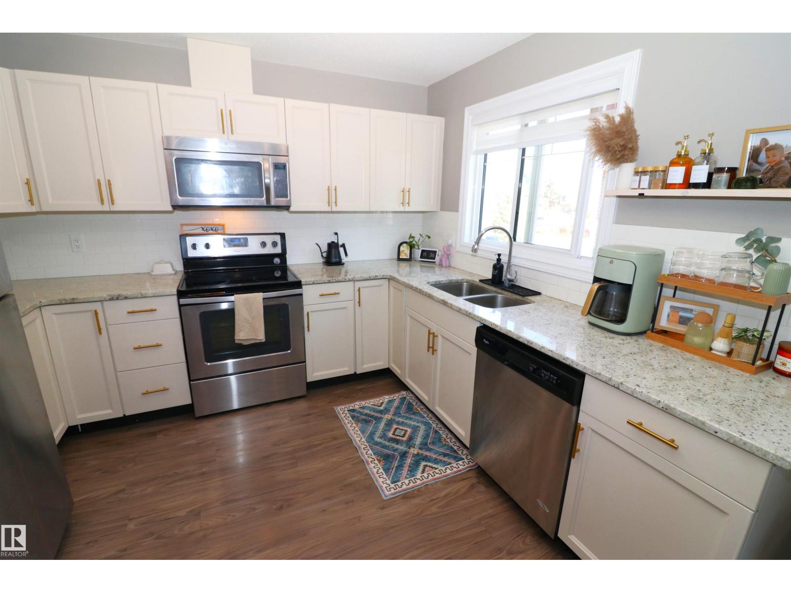 1508 105 ST NW, Edmonton