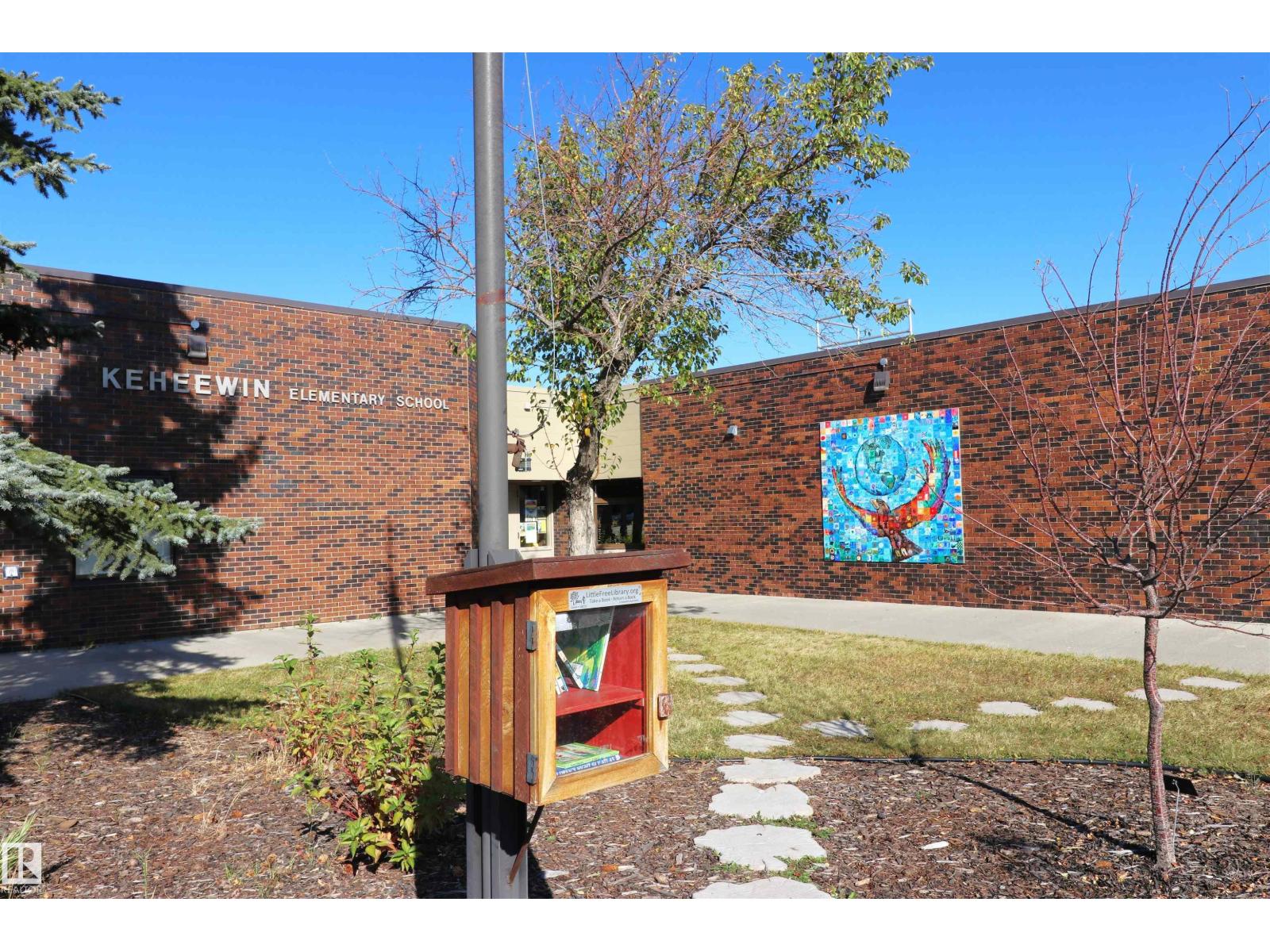 1508 105 ST NW, Edmonton