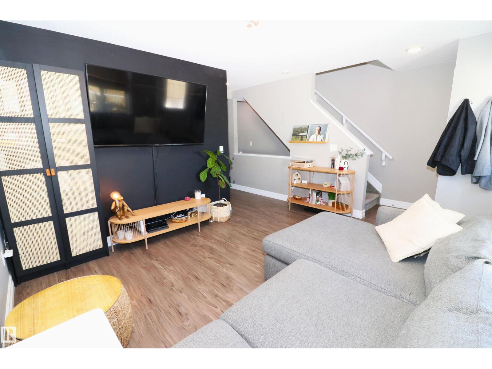 1508 105 ST NW, Edmonton