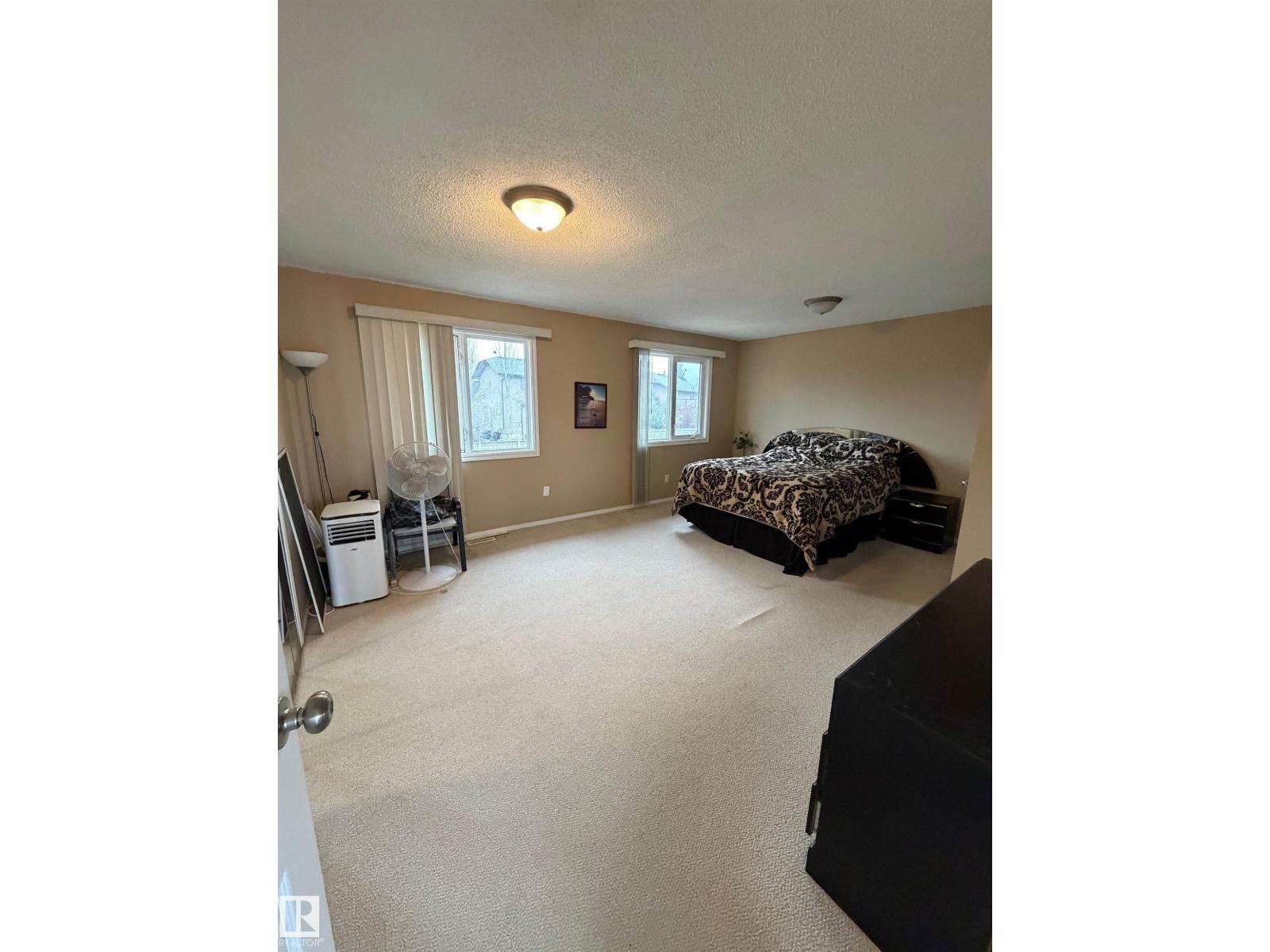 3841 62 ST NW NW, Edmonton