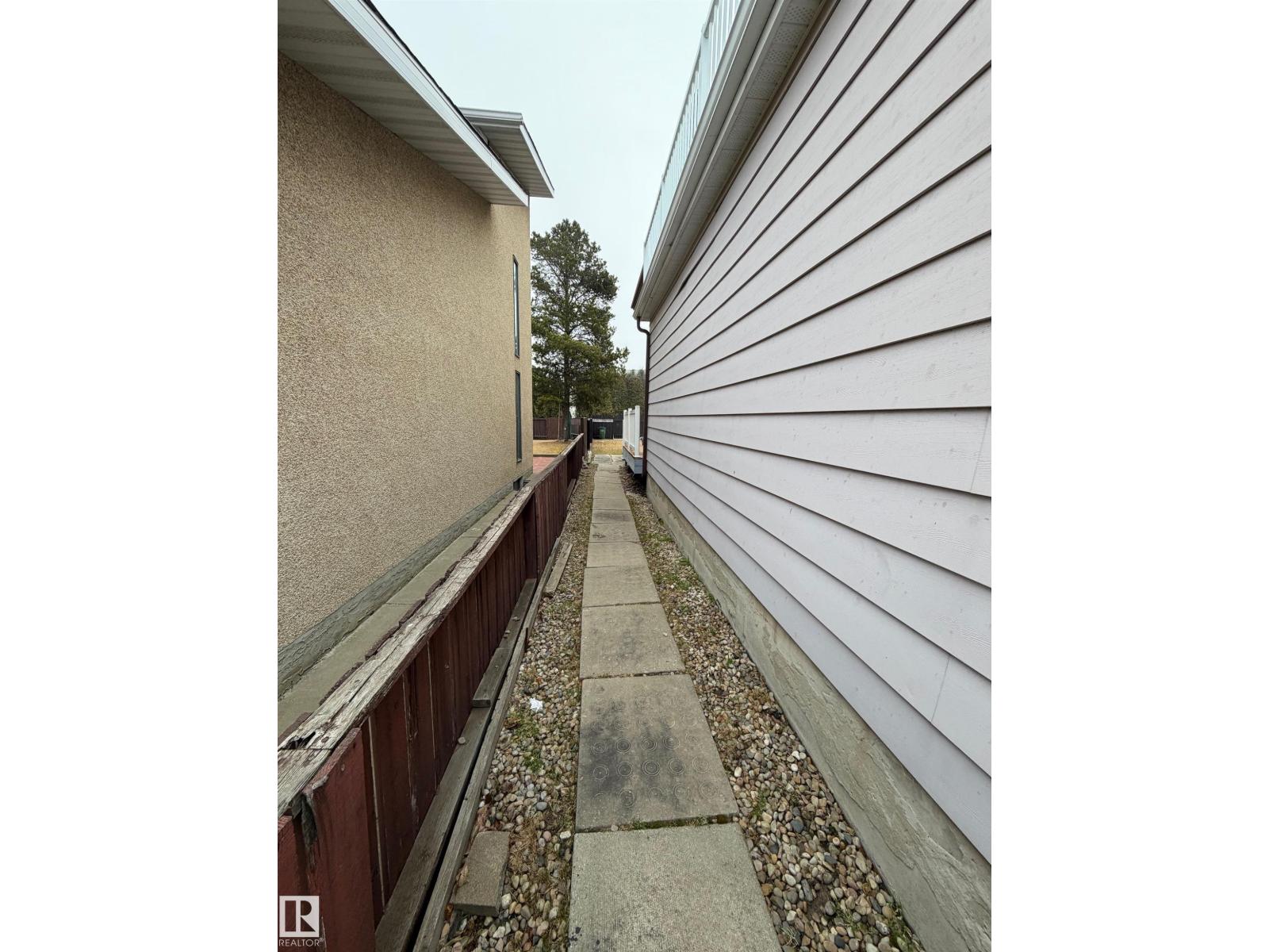 3841 62 ST NW NW, Edmonton