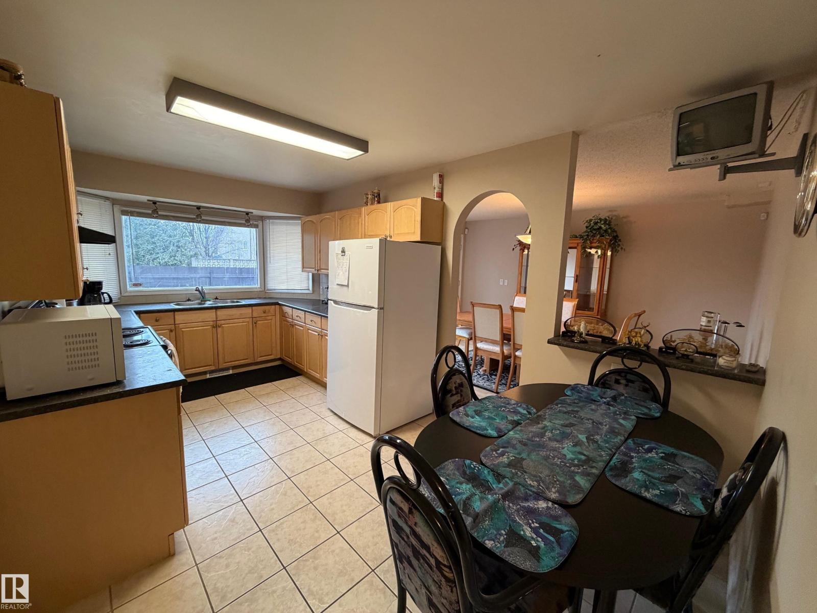 3841 62 ST NW NW, Edmonton