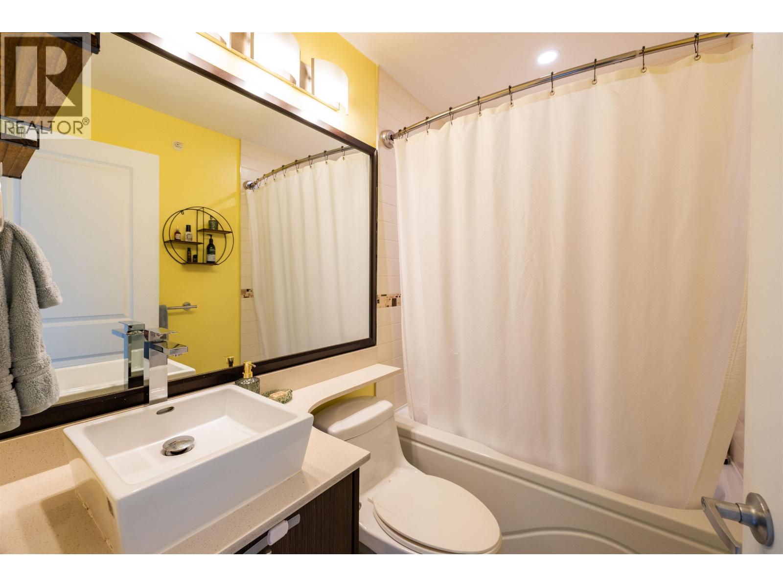 229 3888 NORFOLK STREET, Burnaby