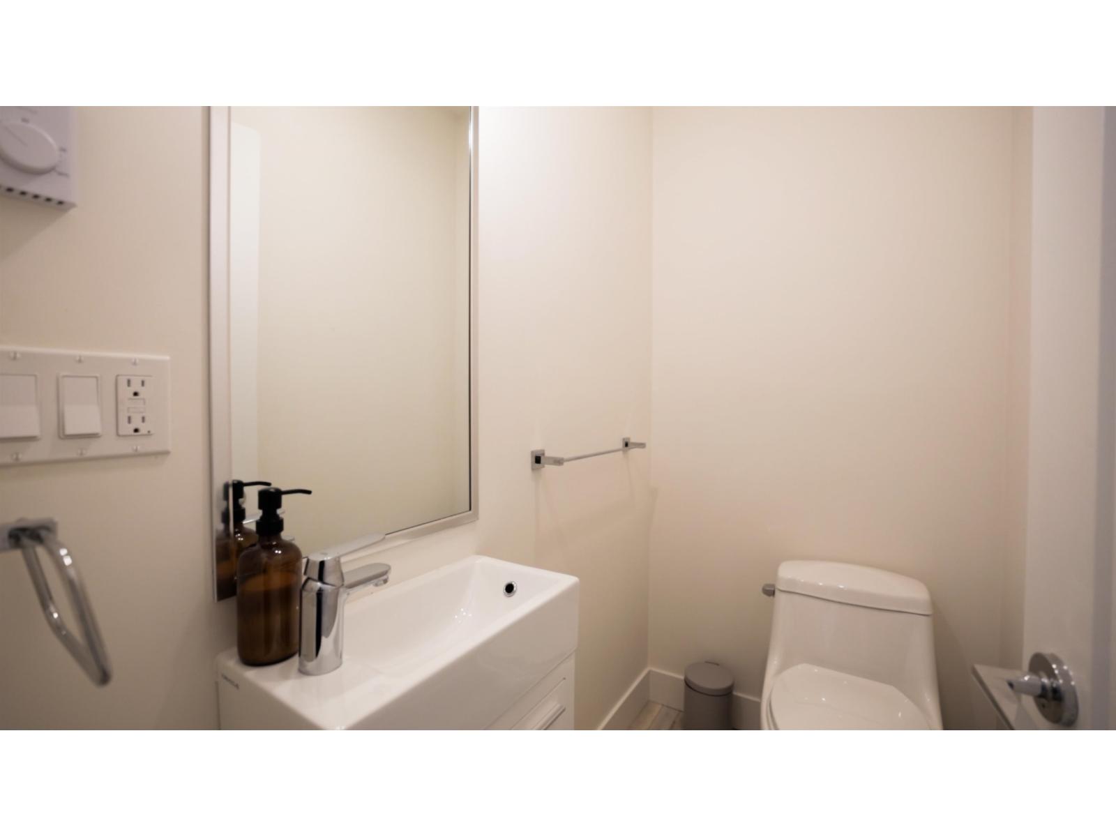 14 20852 78B AVENUE, Langley