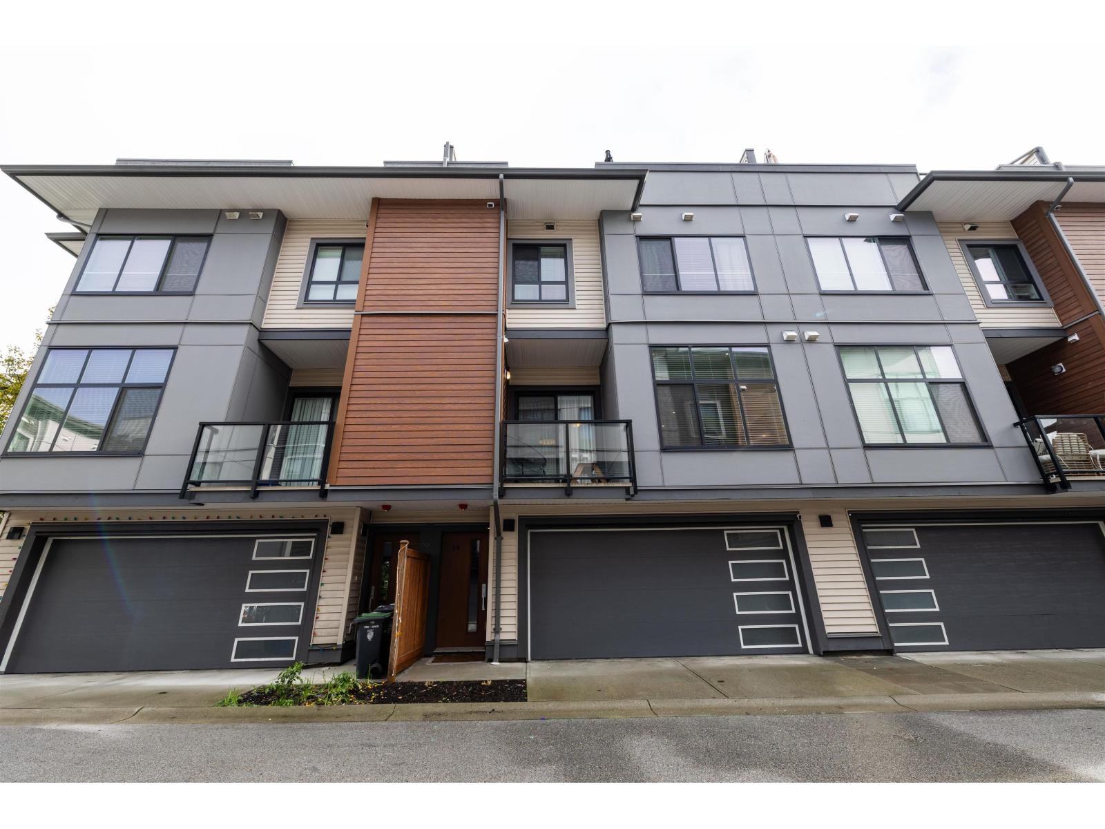 14 20852 78B AVENUE, Langley