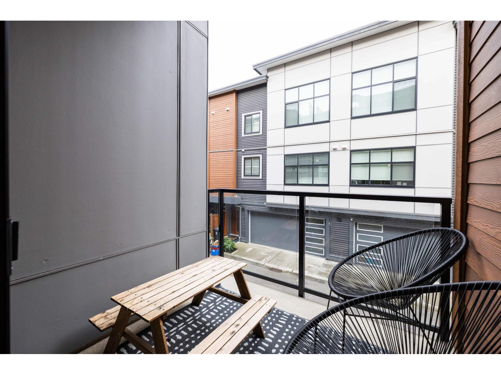 14 20852 78B AVENUE, Langley