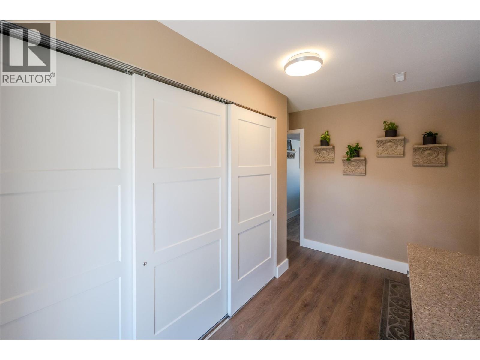 6 MCINTOSH Court, Osoyoos