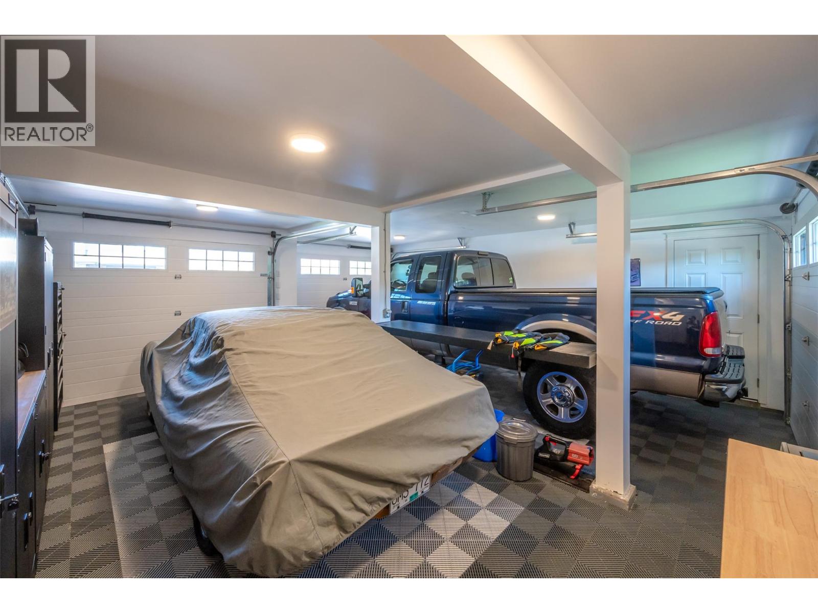 6 MCINTOSH Court, Osoyoos