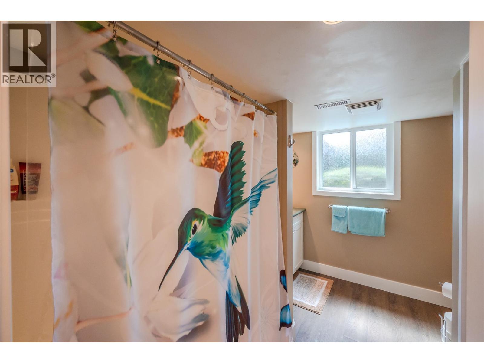 6 MCINTOSH Court, Osoyoos