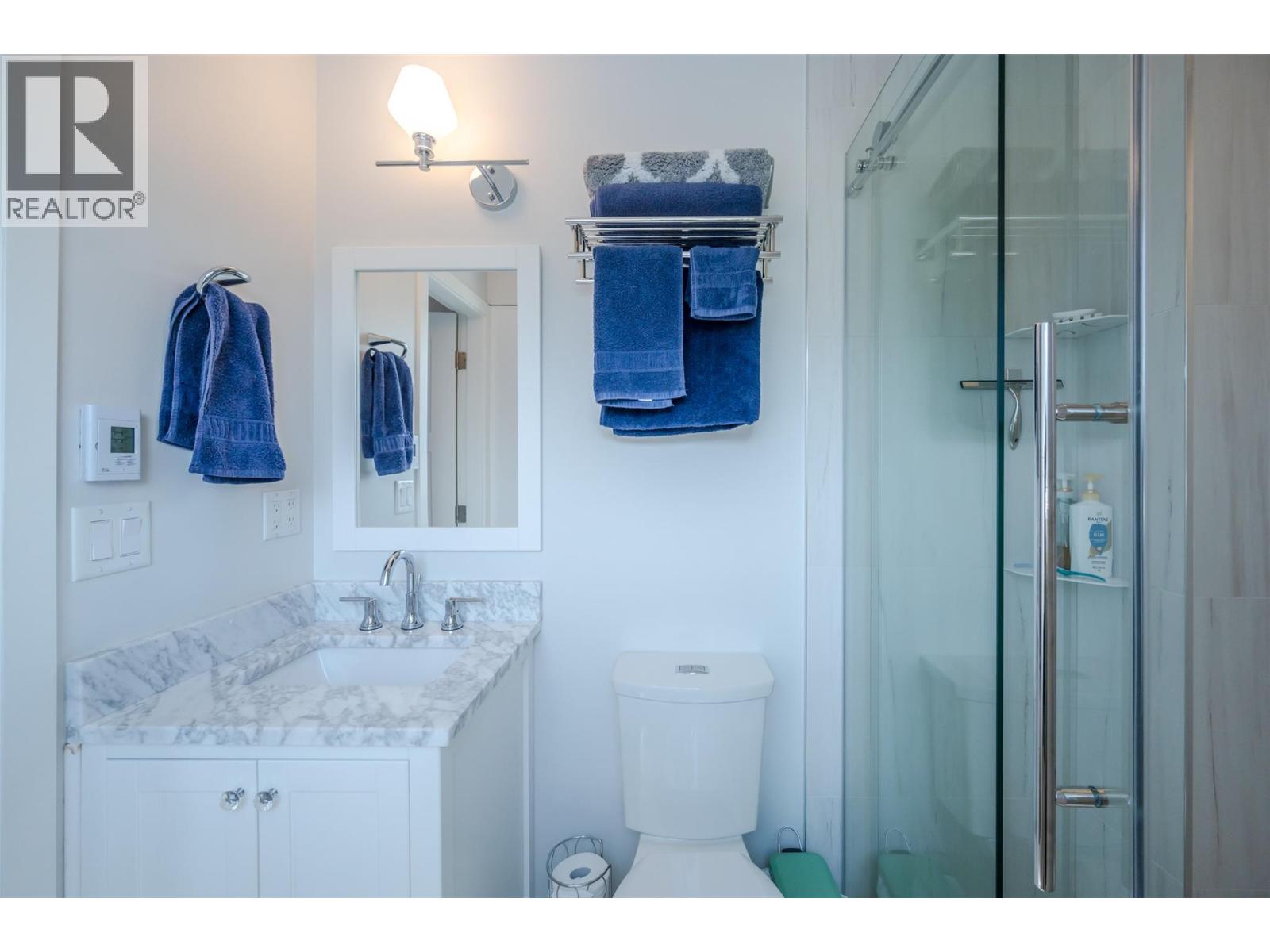 6 MCINTOSH Court, Osoyoos