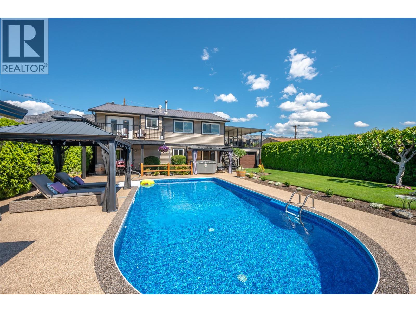 6 MCINTOSH Court, Osoyoos