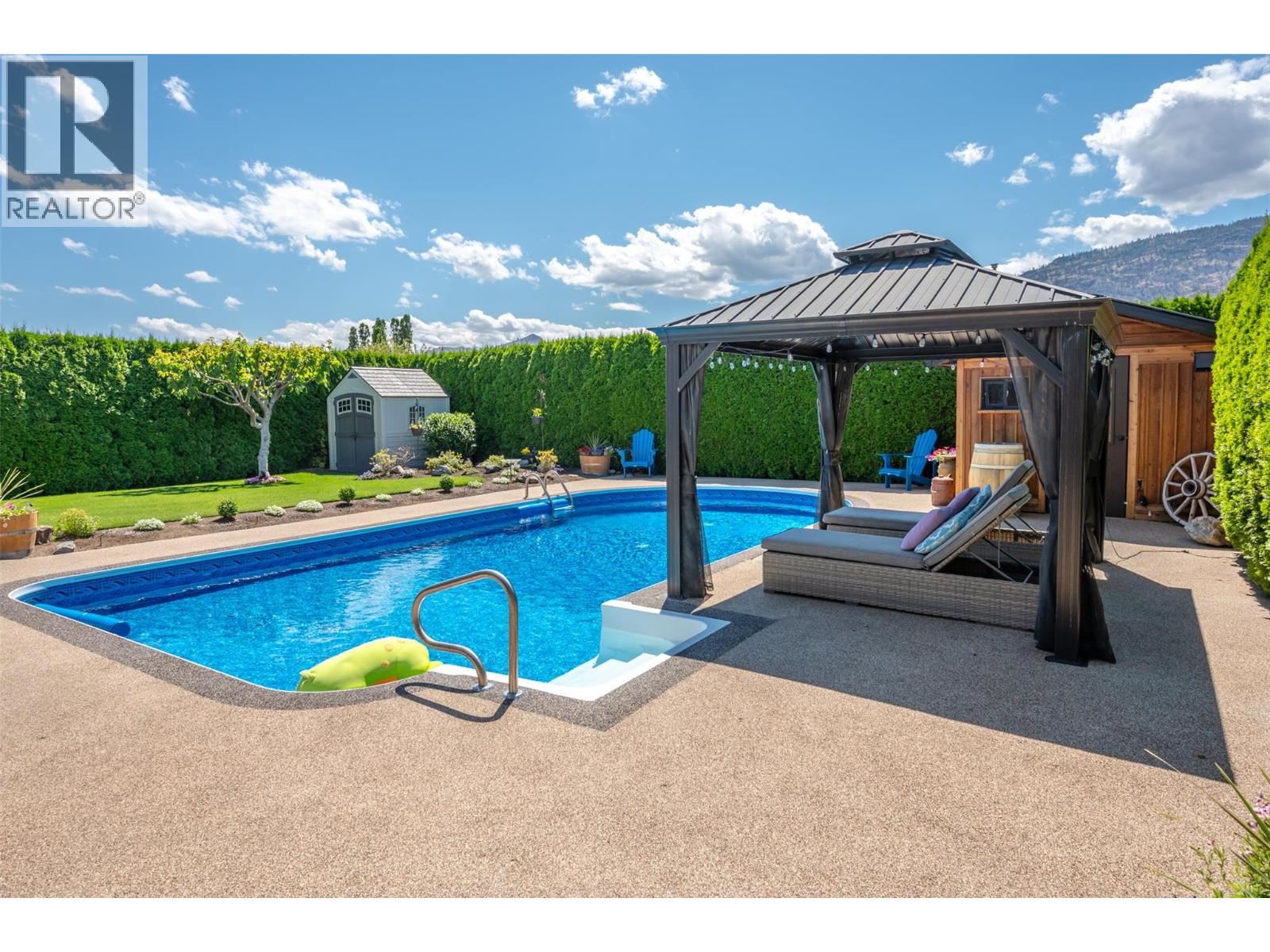 6 MCINTOSH Court, Osoyoos